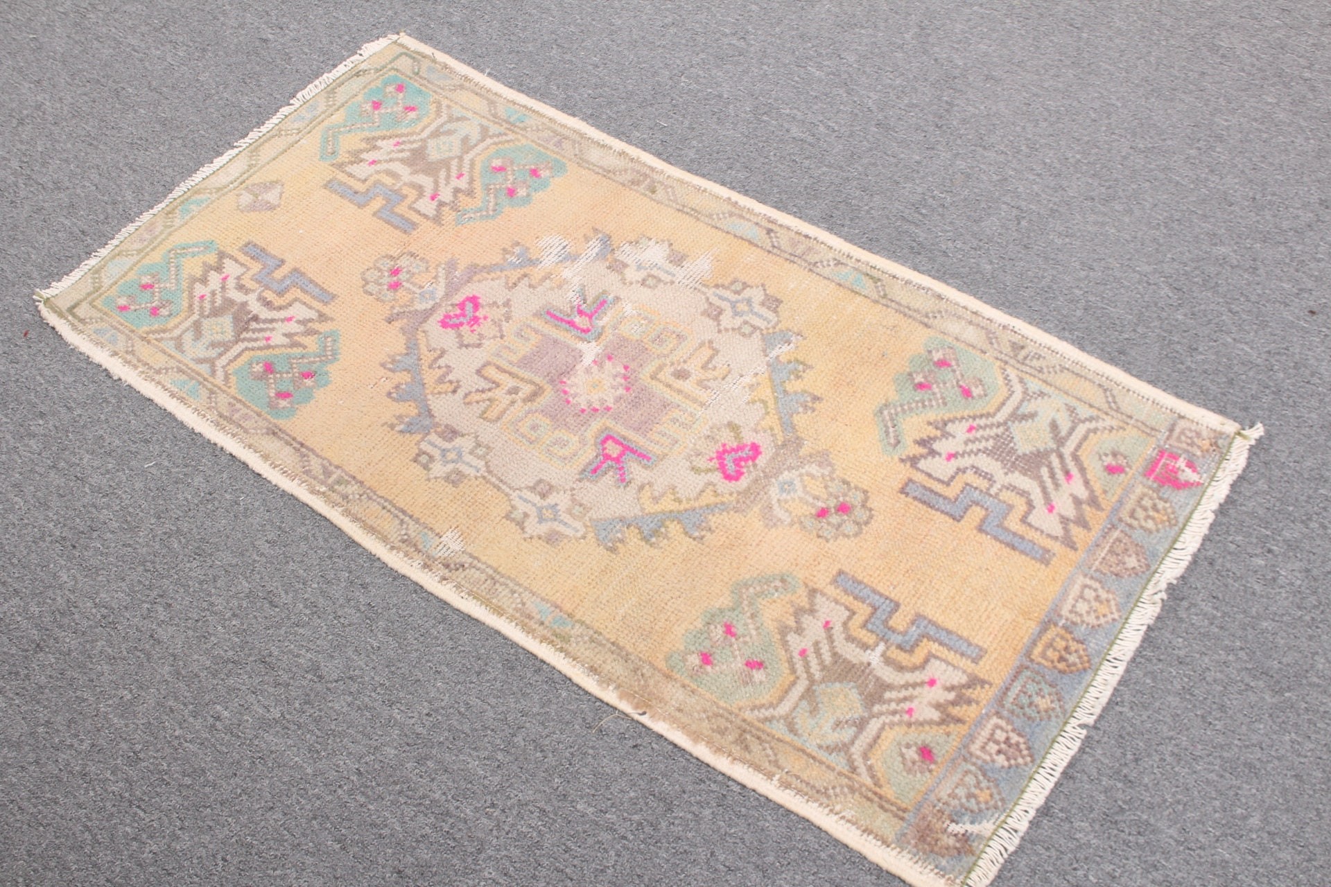 Doğal Halı, Vintage Halı, Türk Halıları, Yer Halıları, Ev Dekorasyonu Halısı, Mutfak Halıları, Kapı Paspası Halıları, 1.6x3.1 ft Küçük Halı, Bej Ev Dekorasyonu Halısı