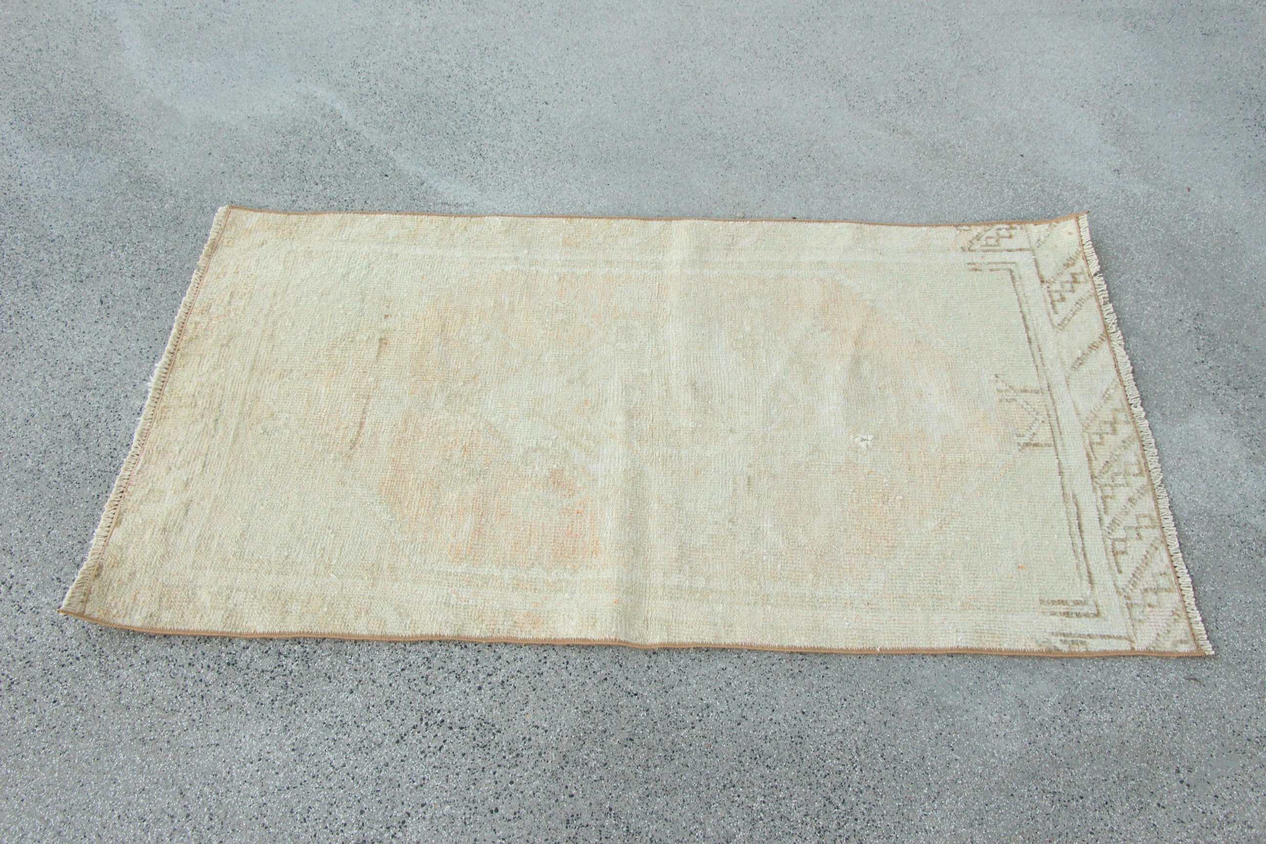 Vintage Halılar, Paspas Halıları, 2.2x3.9 ft Küçük Halılar, Kilim, Banyo Halıları, Türk Halısı, Geometrik Halı, Bej Yer Halısı, Lüks Halı