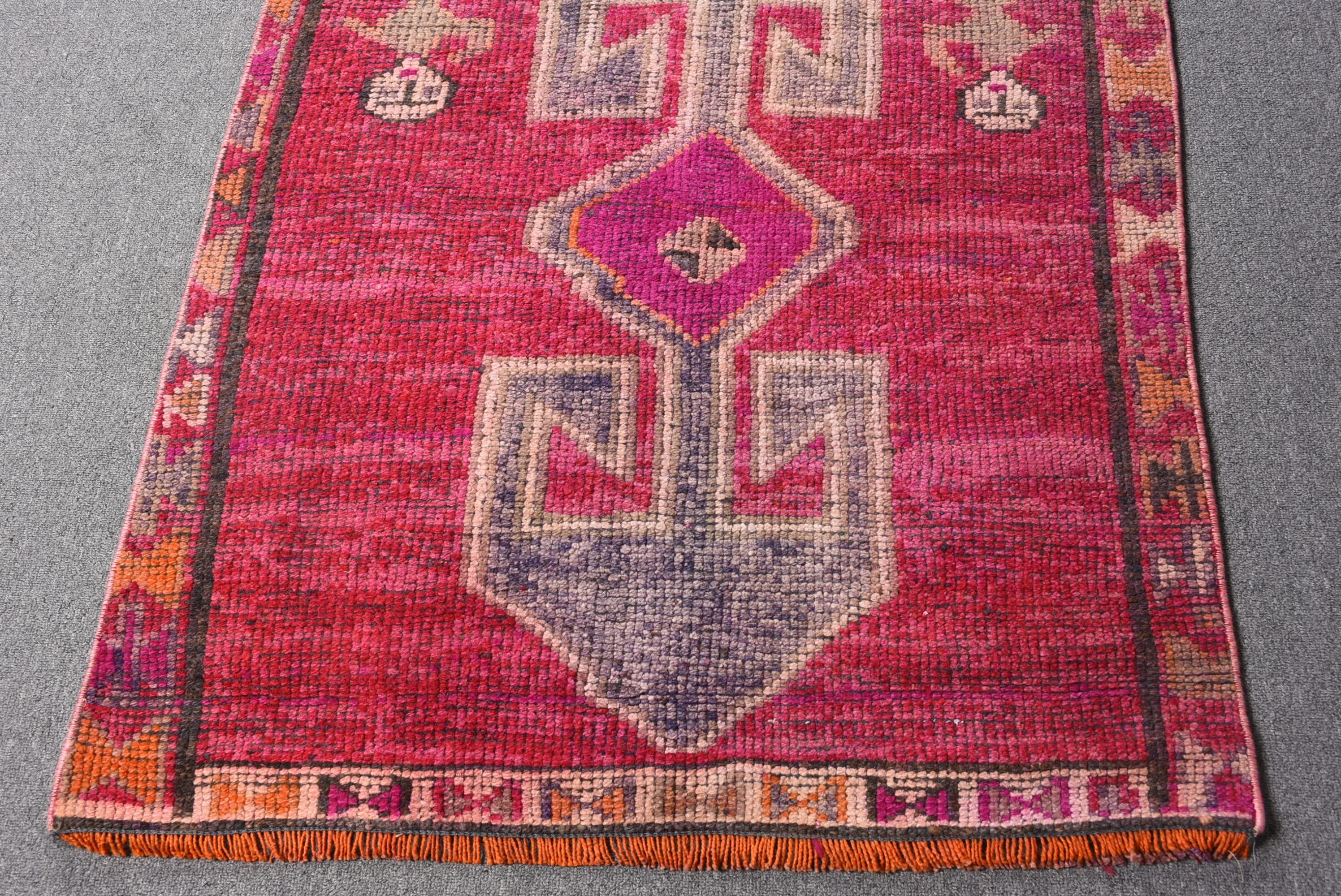 Nostaljik Halı, Uşak Halı, Koridor Halı, Koridor Halı, Mutfak Halı, 90x330 cm Yolluk Halı, Koridor Halı, Pempe Yatak odası Halı