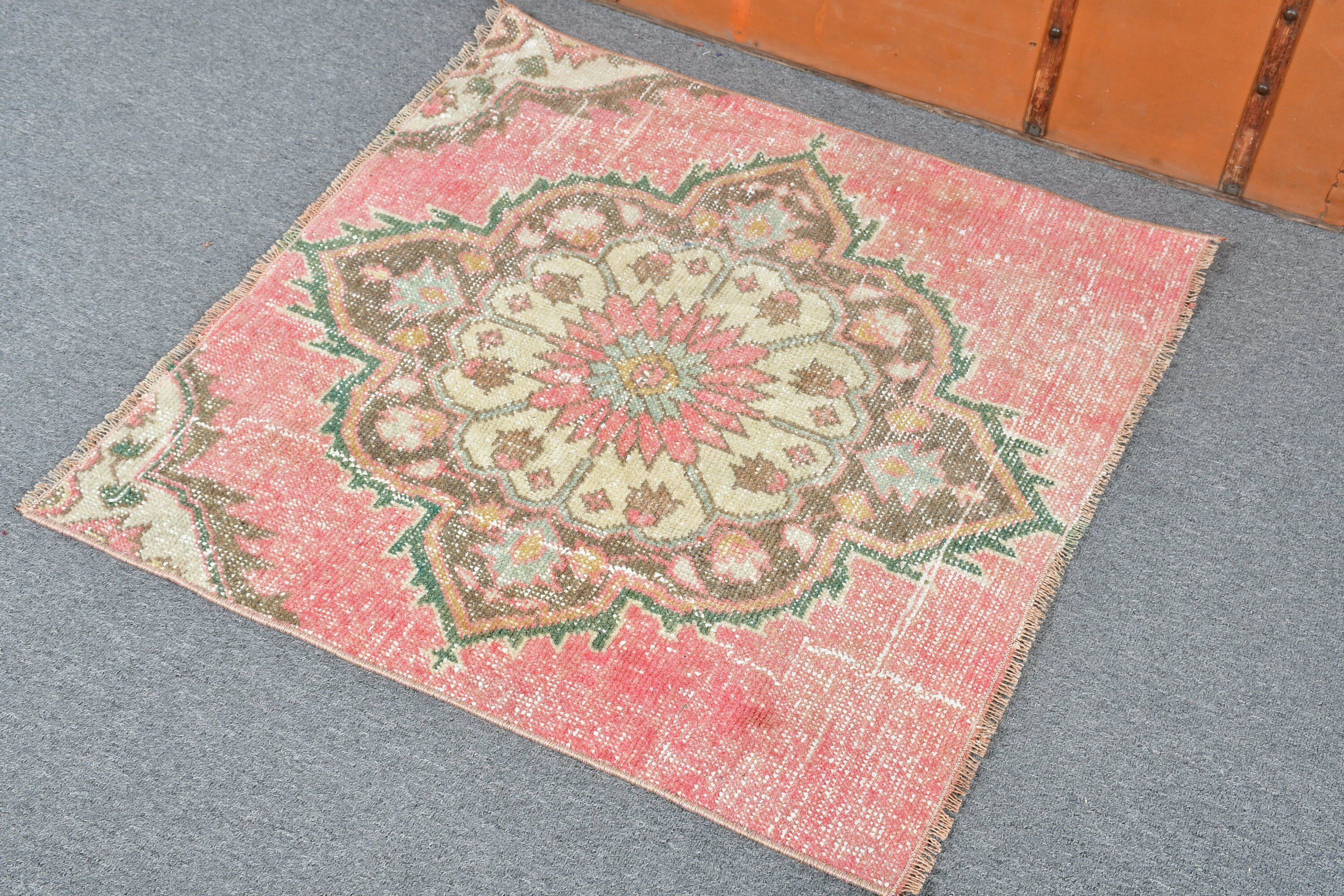 Antique Rug, Bedroom Rug, Vintage Rug, Car Mat Rug, Oushak Rug, Dorm Rug, 2.6x2.7 ft Small Rugs, Turkish Rug, Pink Home Decor Rug, Art Rug