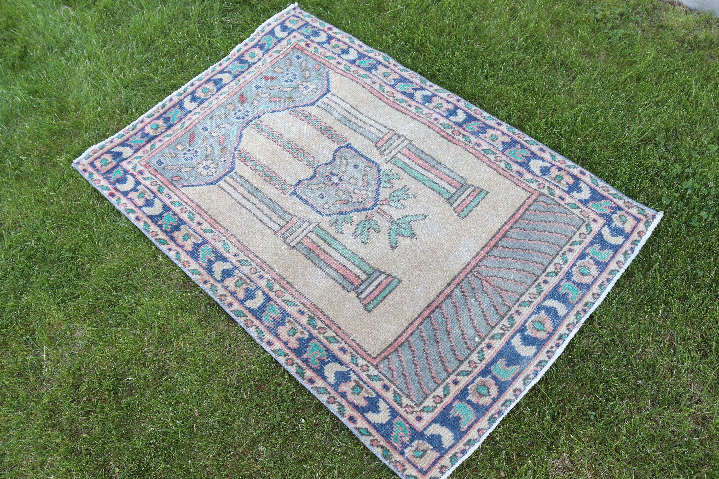 Vintage Halı, Duvara Asılı Halı, Kapı Paspası Halısı, 2.5x3.7 ft Küçük Halı, Geometrik Halı, Bej Oryantal Halılar, Türk Halısı, Anadolu Halıları