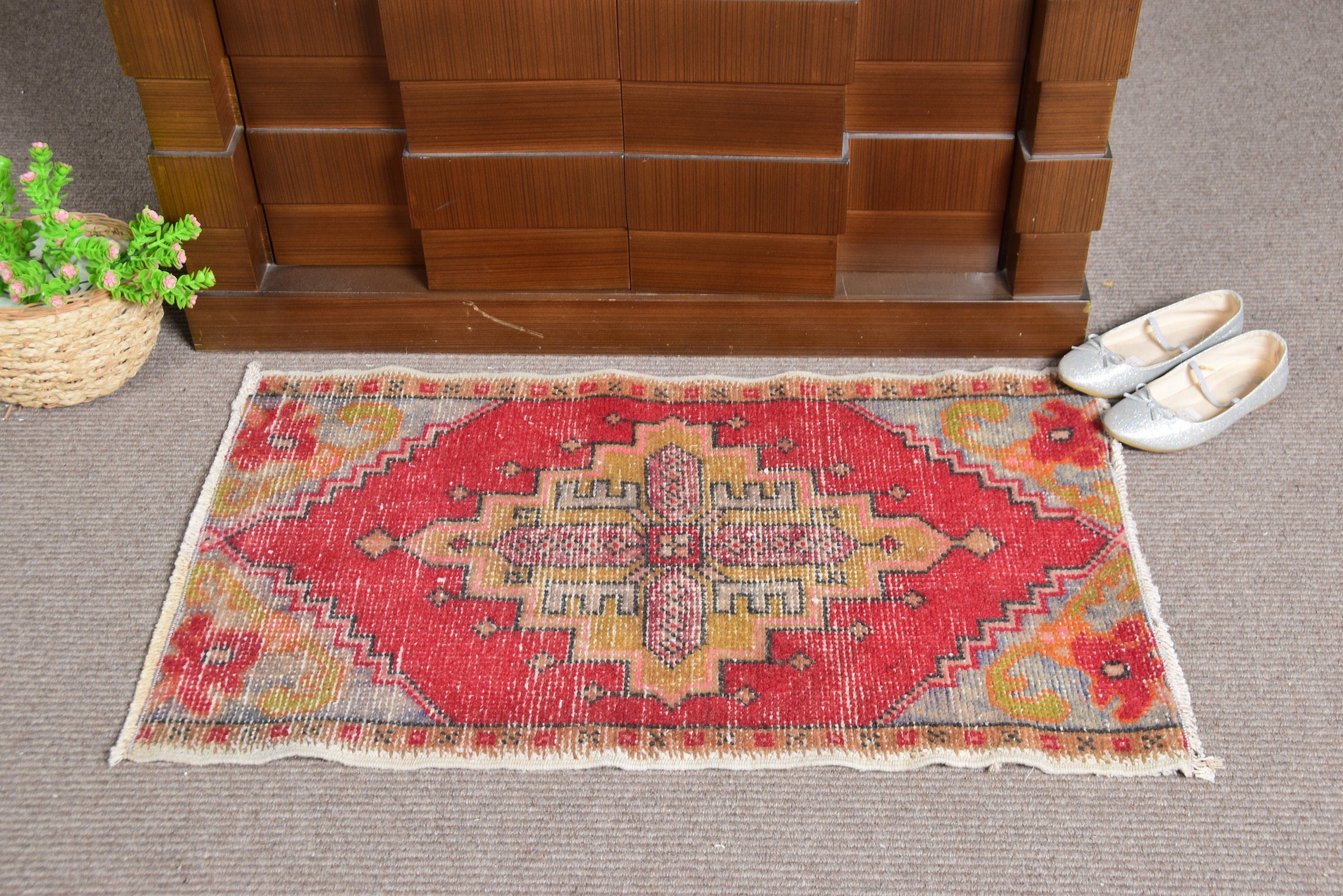 1.8x3.1 ft Small Rug, Custom Rug, Red Antique Rugs, Vintage Rug, Turkish Rug, Moroccan Rug, Oushak Rugs, Door Mat Rug, Wall Hanging Rugs