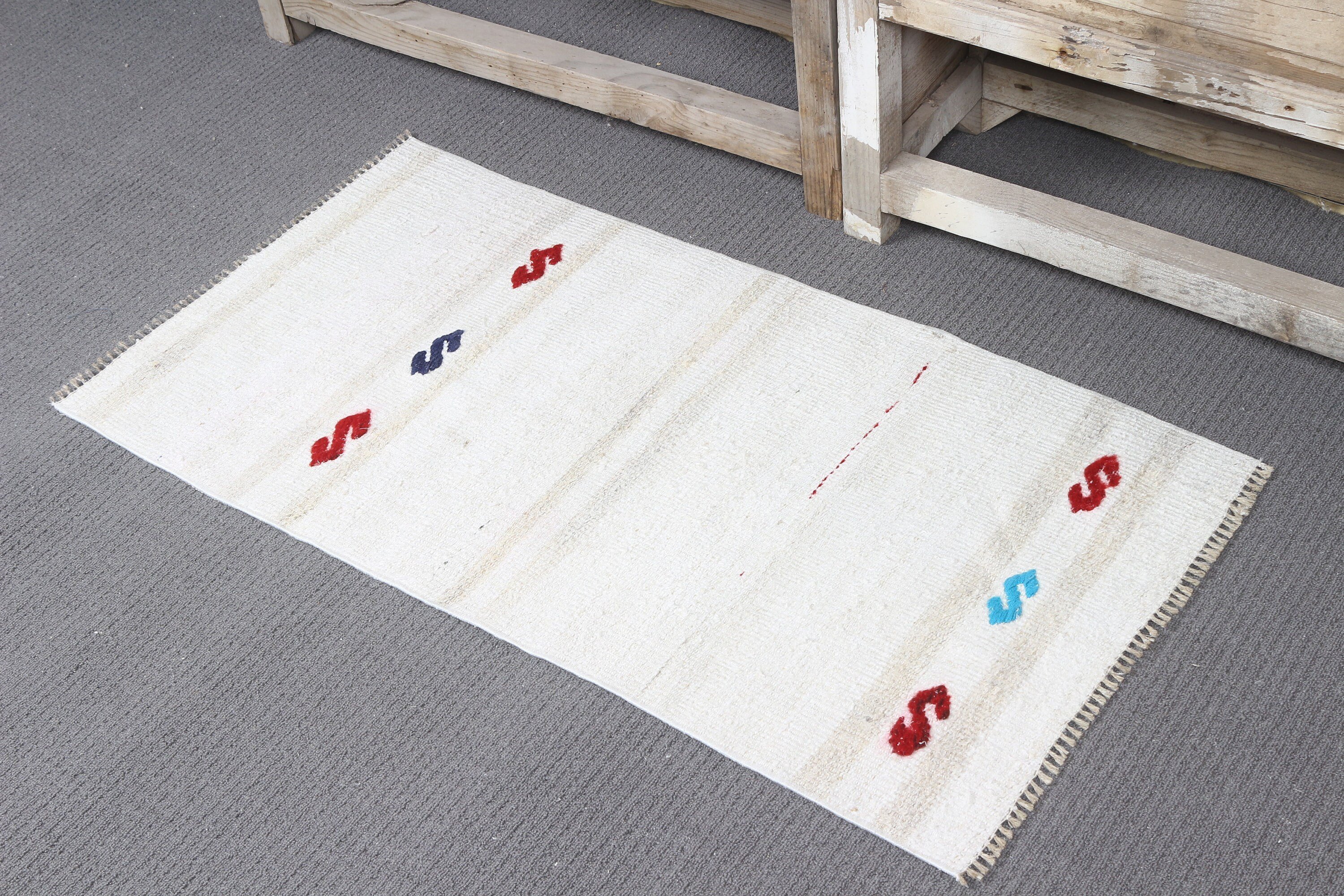 Turkish Rug, Bathroom Rug, 1.7x3.2 ft Small Rug, Moroccan Rugs, Kitchen Rug, White Oushak Rugs, Rugs for Nursery, Vintage Rug, Wool Rug