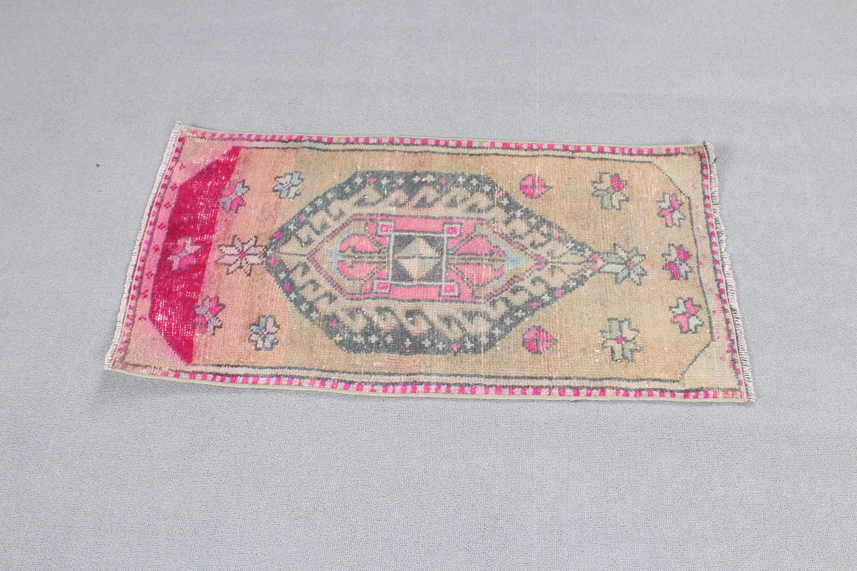 1.6x3.1 ft Küçük Halı, Giriş Halıları, Banyo Halıları, Vintage Halılar, Türk Halıları, Küçük Alan Halısı, Pembe Modern Halı, Nötr Halılar