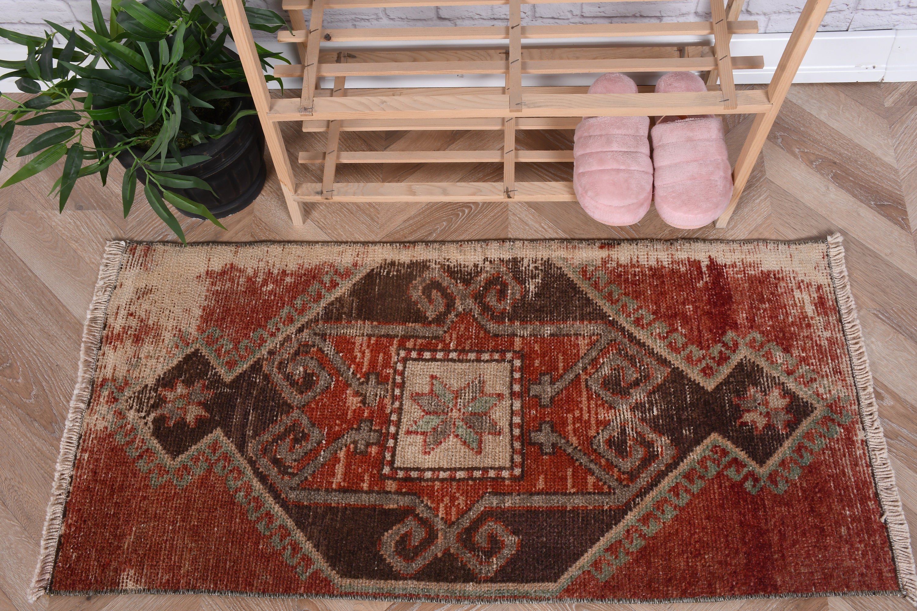 Kitchen Rugs, Vintage Rug, 1.6x3.4 ft Small Rug, Wall Hanging Rug, Turkish Rug, Red Antique Rug, Rugs for Nursery, Wool Rugs, Entry Rugs