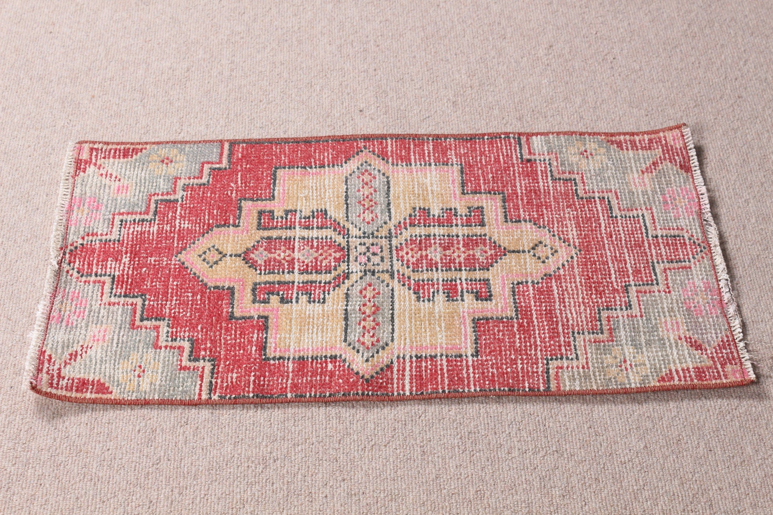Vintage Rug, Anatolian Rug, Kitchen Rug, 1.4x2.7 ft Small Rug, Rugs for Kitchen, Entry Rug, Turkish Rug, Moroccan Rug, Red Home Decor Rug