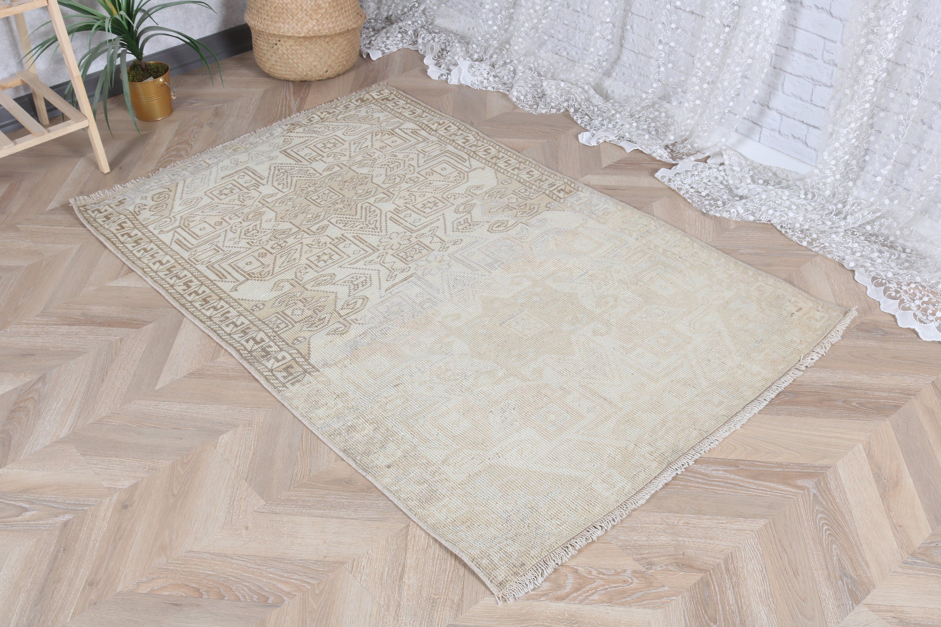 Yatak Odası Halıları, Etnik Halı, Vintage Halılar, İfade Halıları, Türk Halıları, Bej Düz Dokuma Halılar, Lüks Halı, Çocuk Halıları, 3,1x5 ft Vurgulu Halılar