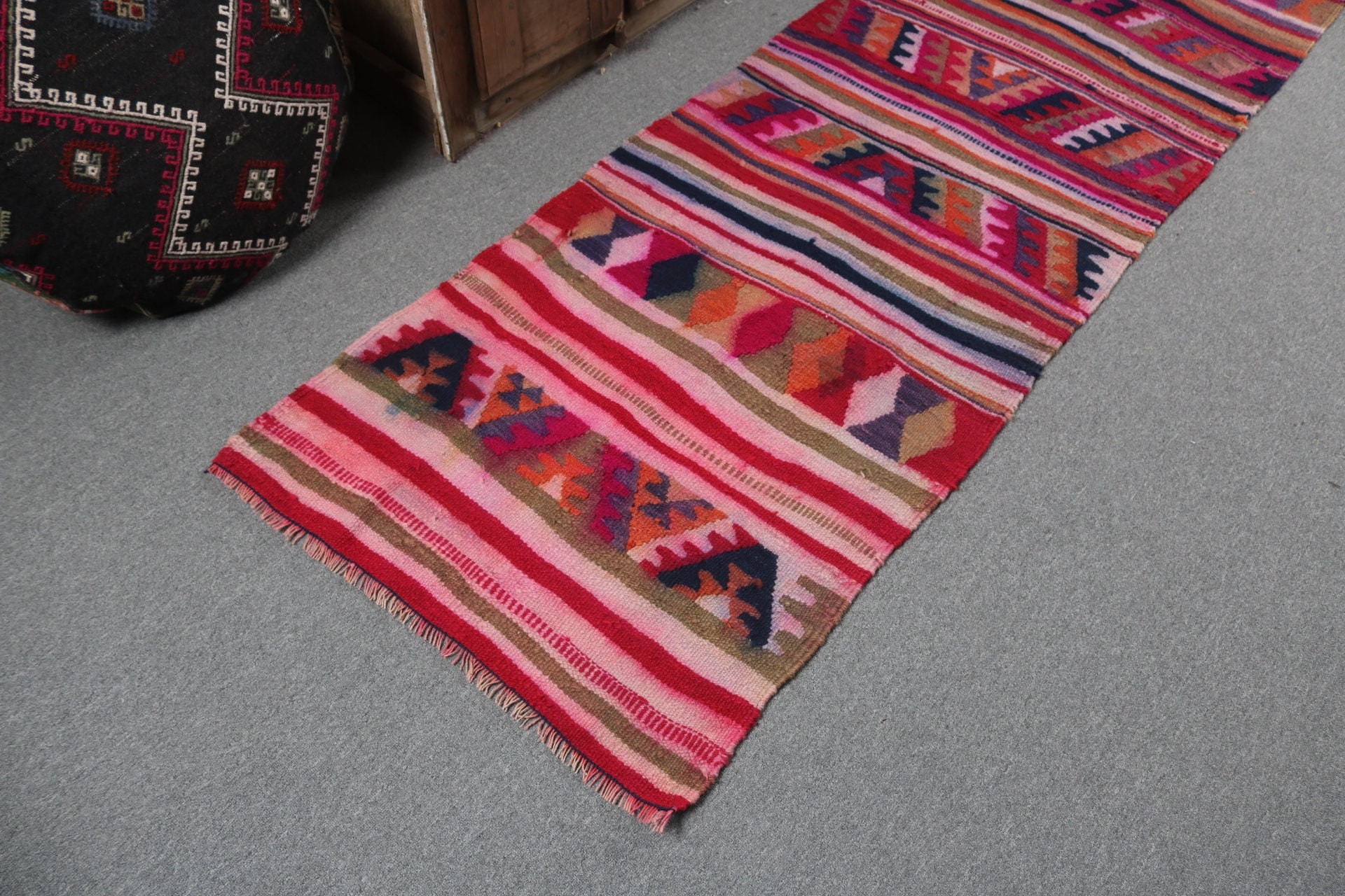 Beni Ourain Runner Halıları, Fas Halıları, Vintage Halı, El Dokuma Halı, 2.6x9.9 ft Runner Halıları, Havalı Halılar, Türk Halıları, Pembe Ev Dekor Halıları