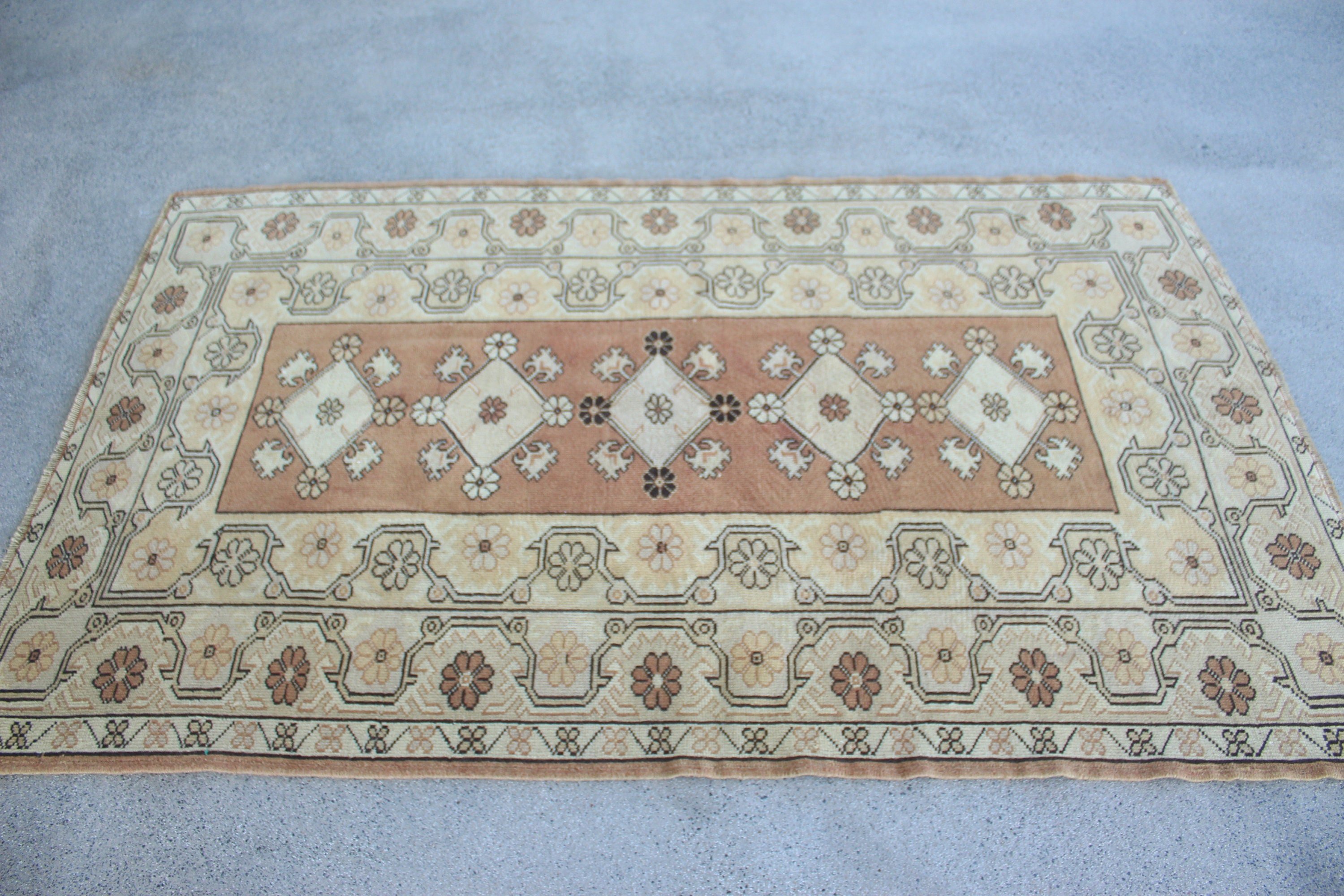 Vintage Rug, Turkish Rugs, Living Room Rug, Rugs for Floor, 3.9x6.3 ft Area Rug, Wool Rug, Nursery Rugs, Antique Rugs, Beige Cool Rug