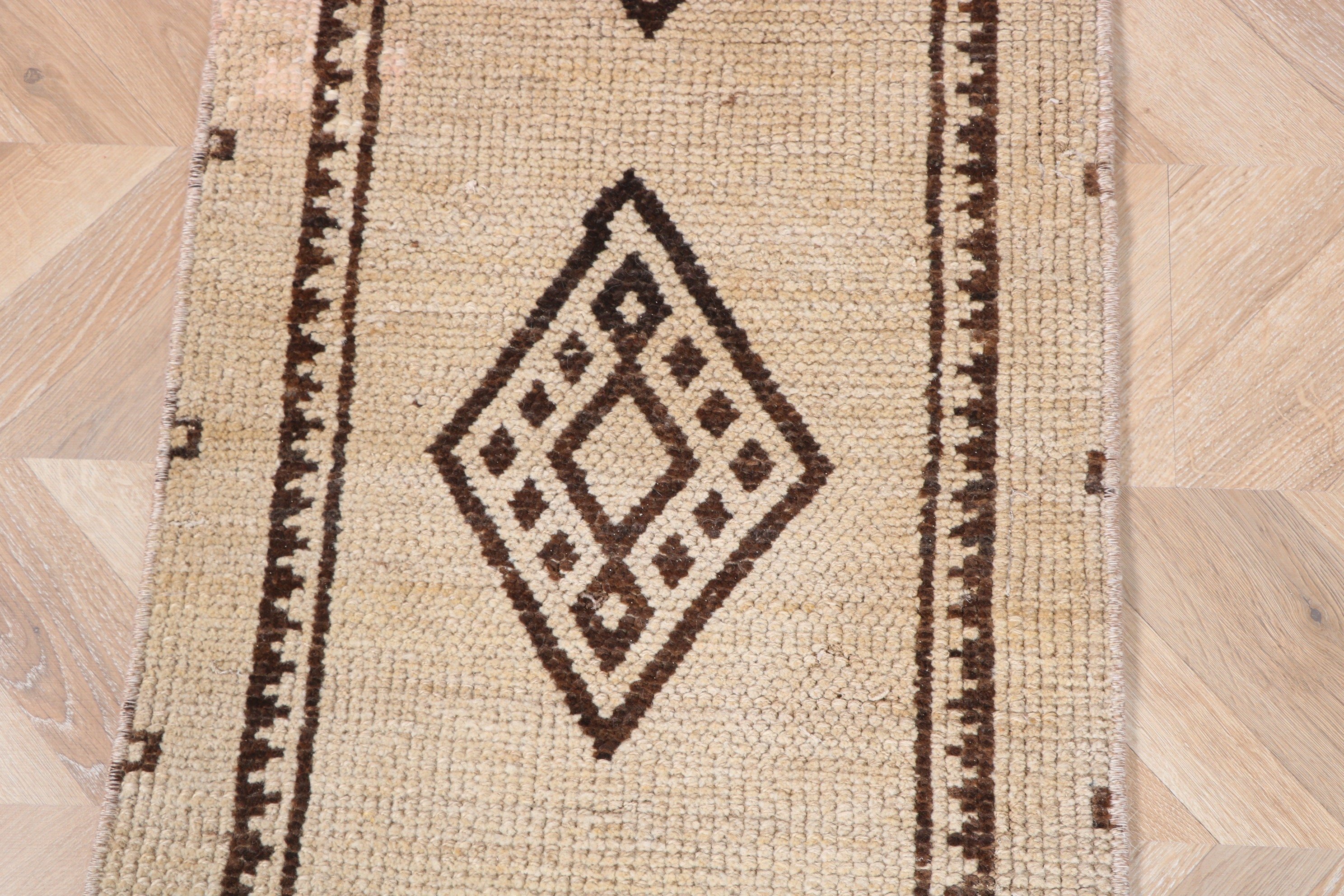 Bej Havalı Halı, Anadolu Halıları, Merdiven Halısı, Türk Halısı, Vintage Halı, 1.8x10.4 ft Runner Halıları, Mutfak Halısı, Uzun Yolluk Halısı, El Dokuma Halı