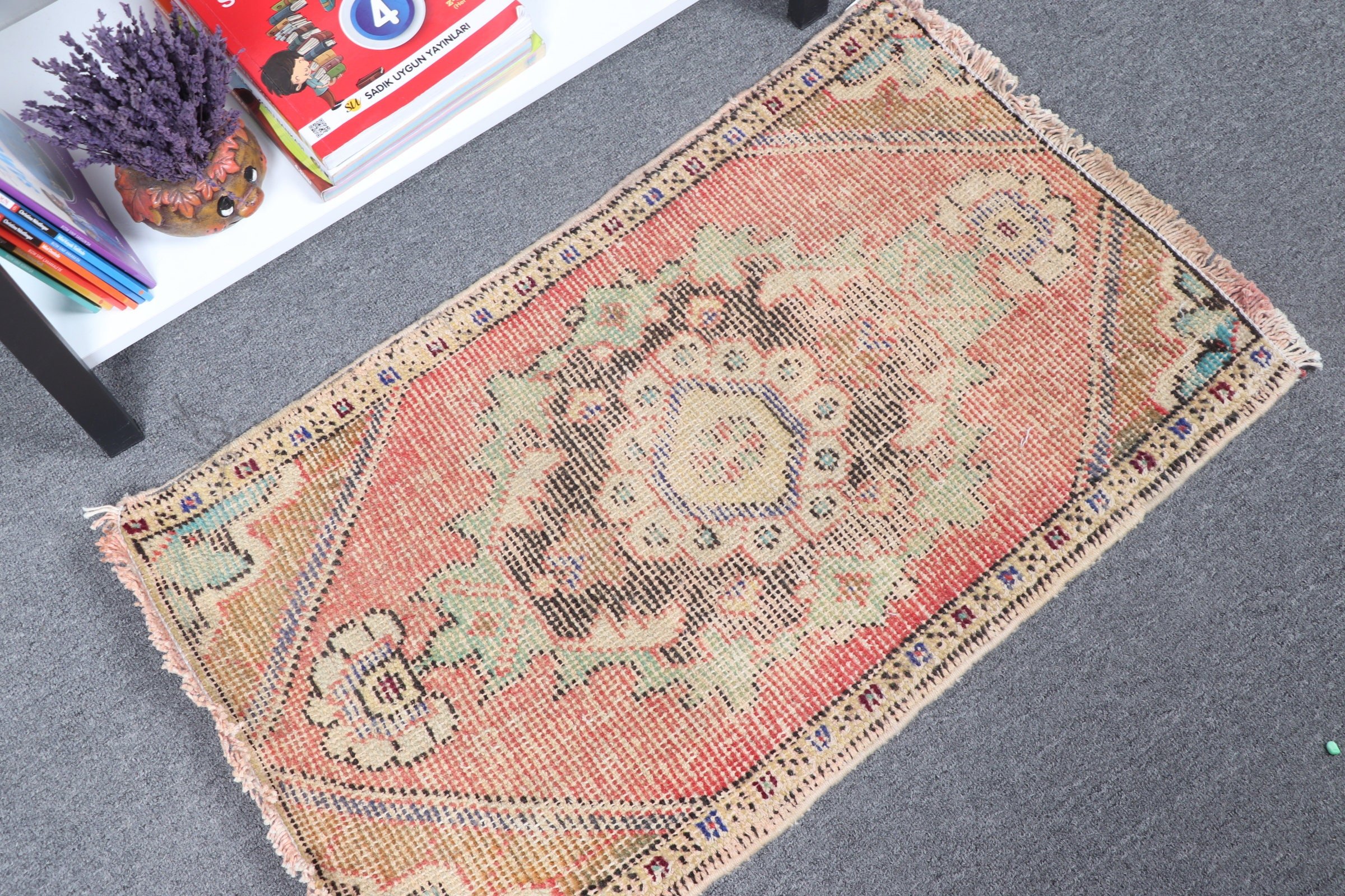 Türk Halıları, Soluk Halı, Vintage Halılar, 1.6x2.7 ft Küçük Halılar, Duvara Asılı Halı, Çocuk Odası Halıları, Oryantal Halı, Yatak Odası Halısı, Turuncu Yer Halısı