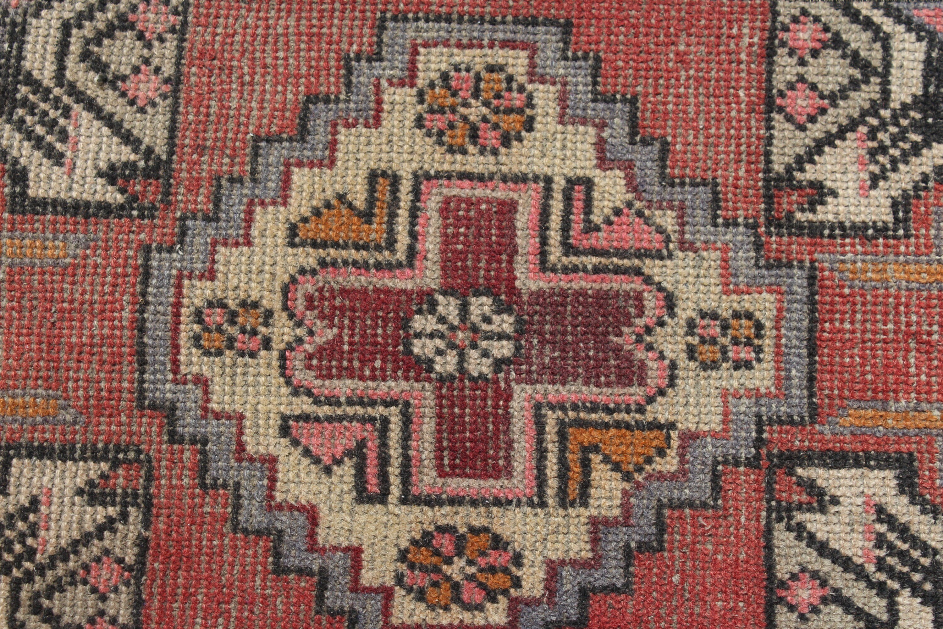 Küçük Dokuma Halılar, Anadolu Halısı, 1.3x2.6 ft Küçük Halılar, Kırmızı Oushak Halısı, Antika Halılar, Vintage Halılar, Yatak Odası Halısı, Türk Halısı, Banyo Halısı