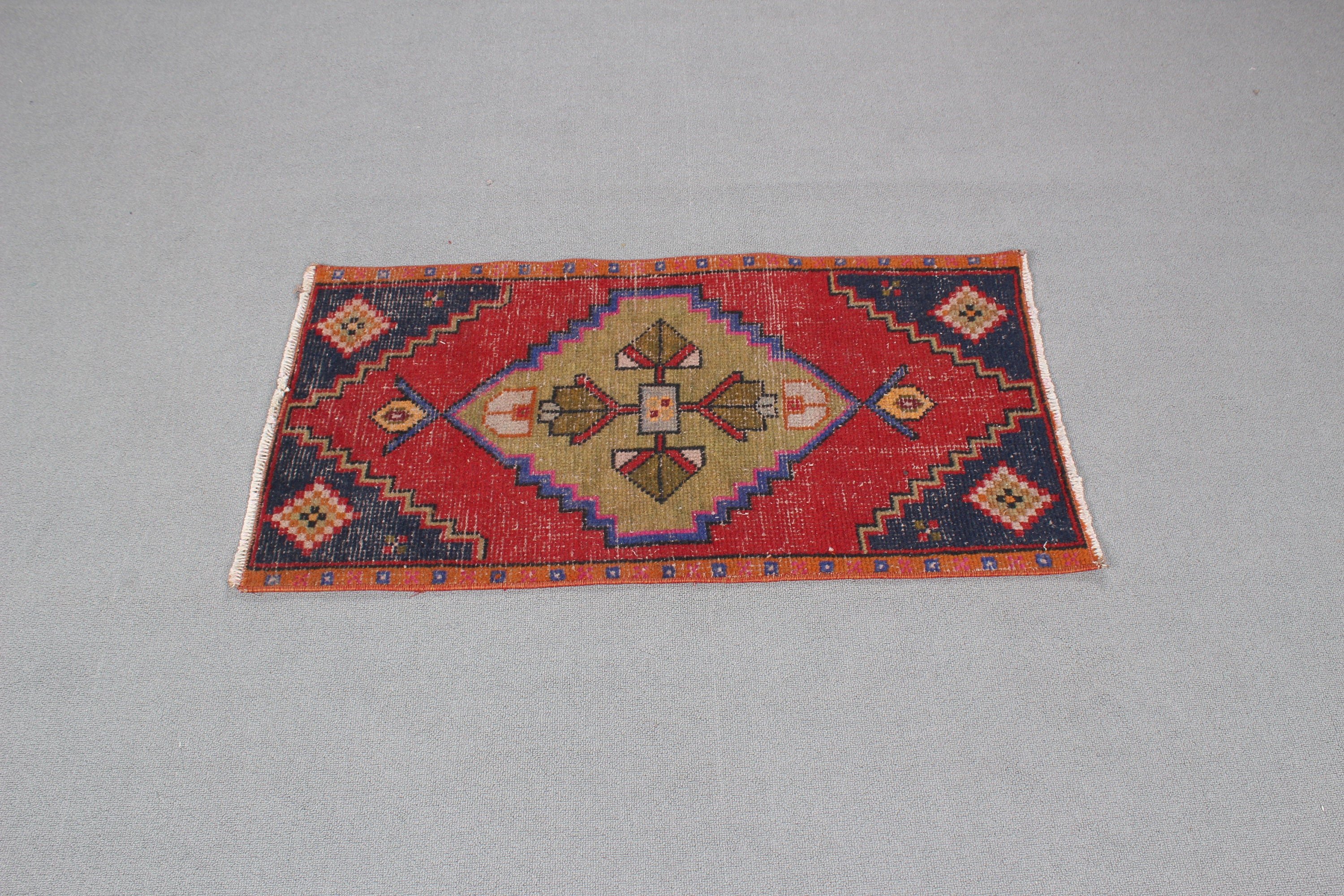 Vintage Rug, Bathroom Rug, Rugs for Bath, Red Bedroom Rugs, Turkish Rug, 1.7x3.2 ft Small Rug, Cool Rug, Statement Rug, Wool Bath Mat Rugs