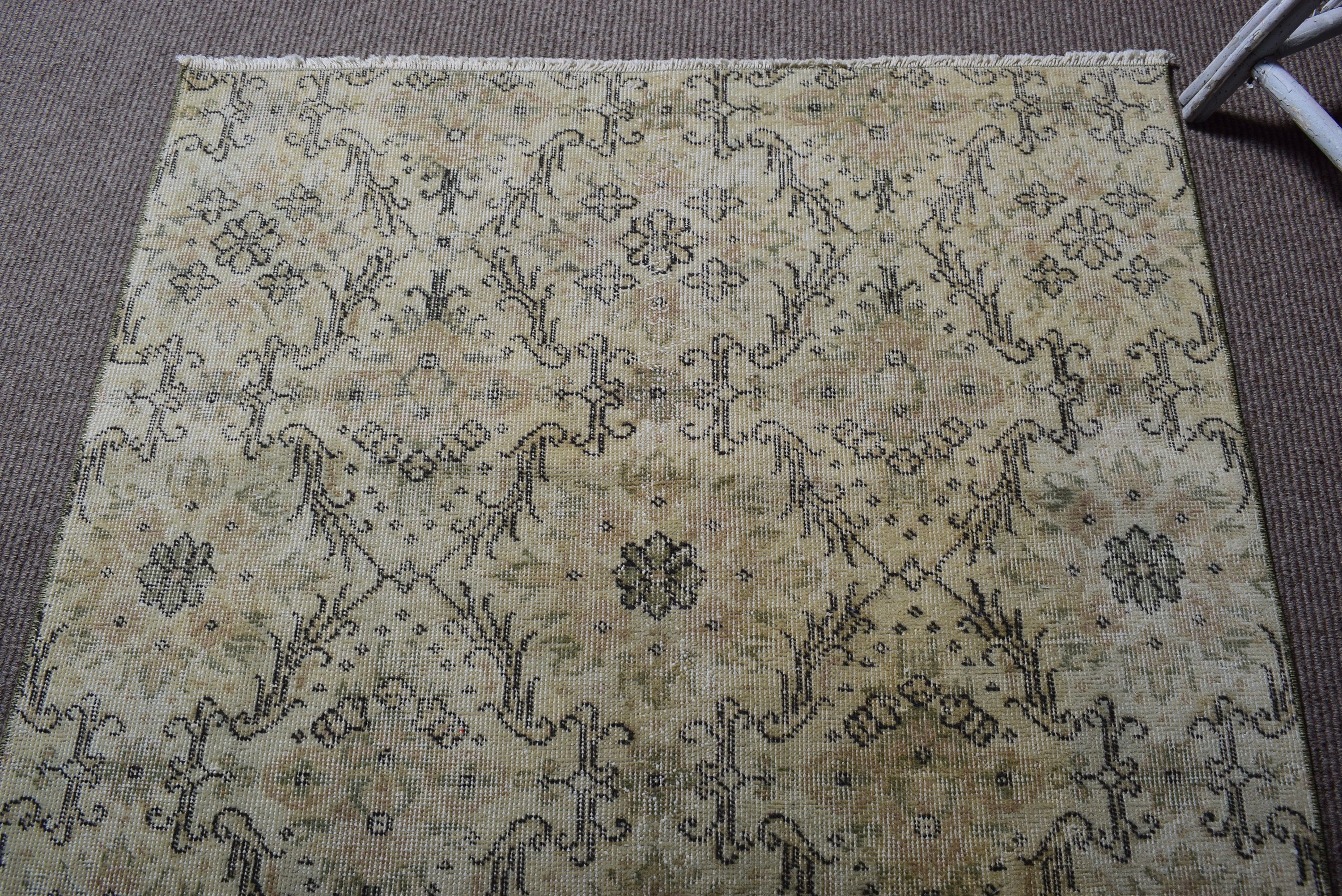 Etnik Halı, Vintage Halı, Oturma Odası Halıları, Yatak Odası Halısı, 3,7x6,7 ft Alan Halısı, Anadolu Halısı, Bej Yün Halıları, Boho Bölge Halıları, Türk Halısı