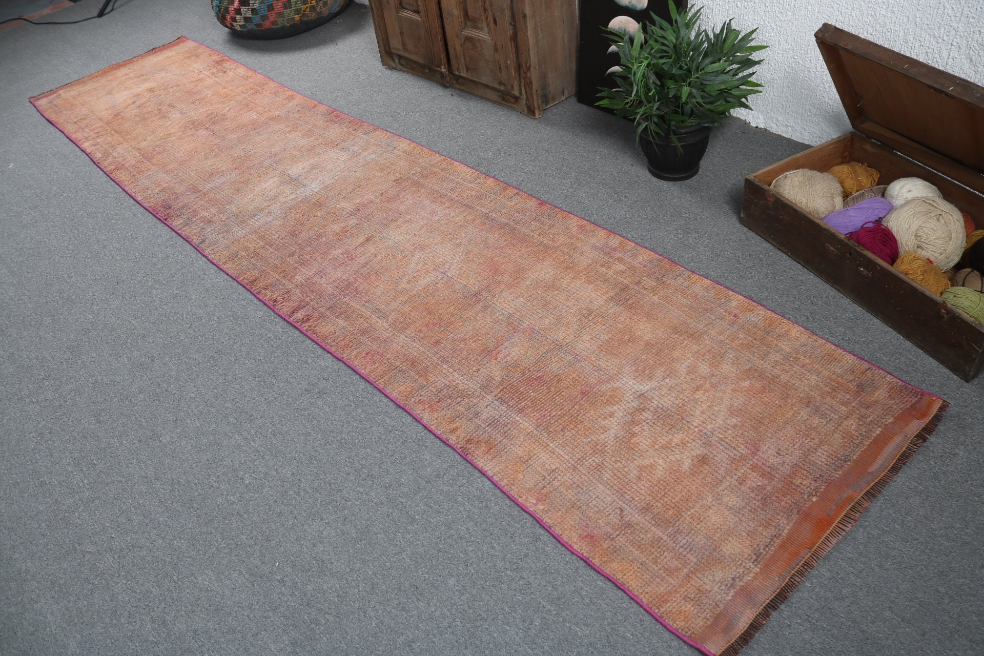 Ev Dekor Halısı, Vintage Halı, 2.6x12 ft Runner Halısı, Uzun Yolluk Halısı, Türk Halıları, Düz Dokuma Halı, Vintage Runner Halısı, Turuncu Geometrik Halılar