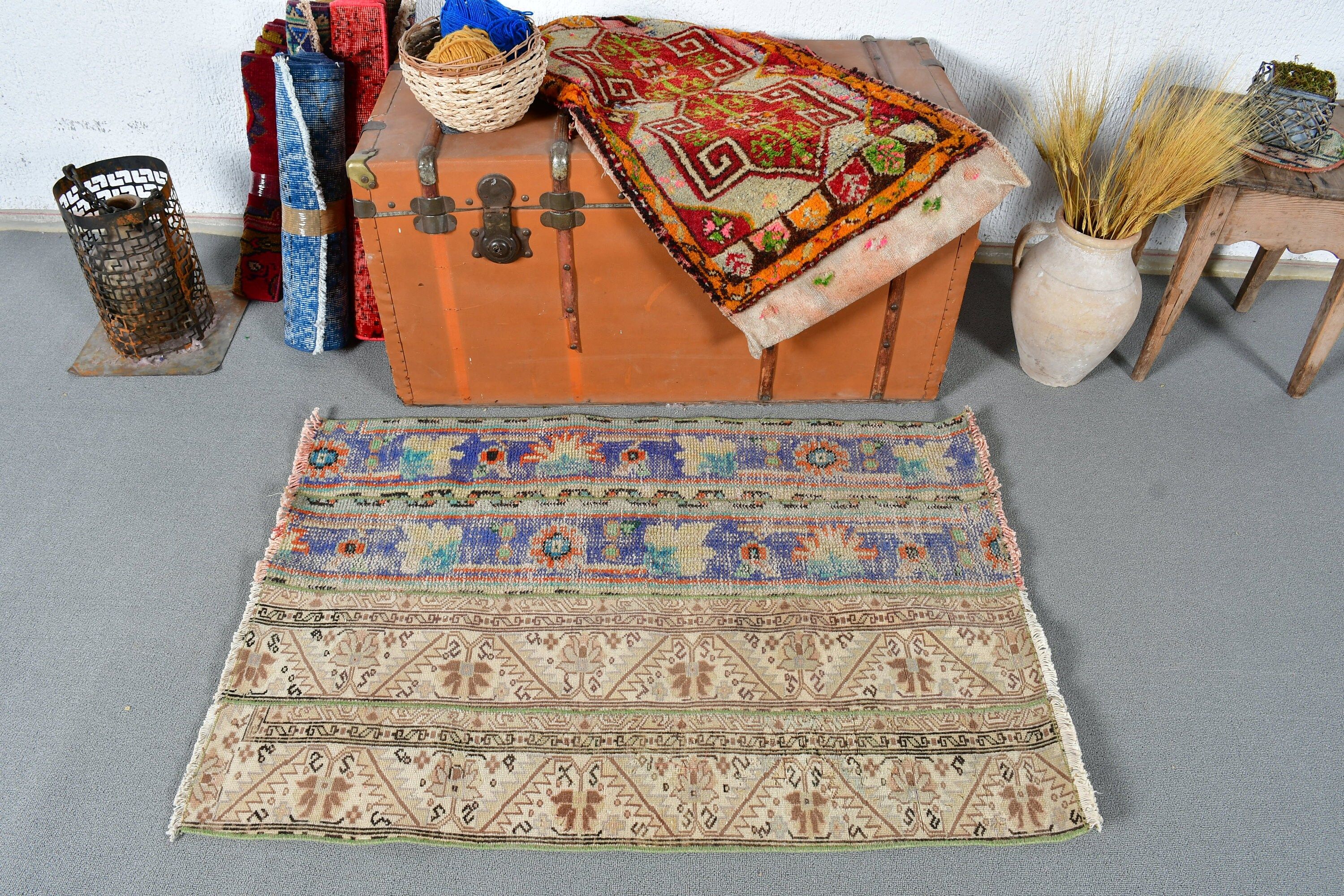 Vintage Halılar, 2.6x3.8 ft Küçük Halı, Banyo Halısı, Çocuk Halıları, Havalı Halılar, Yün Halı, Araba Paspası Halıları, Türk Halısı, Banyo Paspası Sevimli Halı