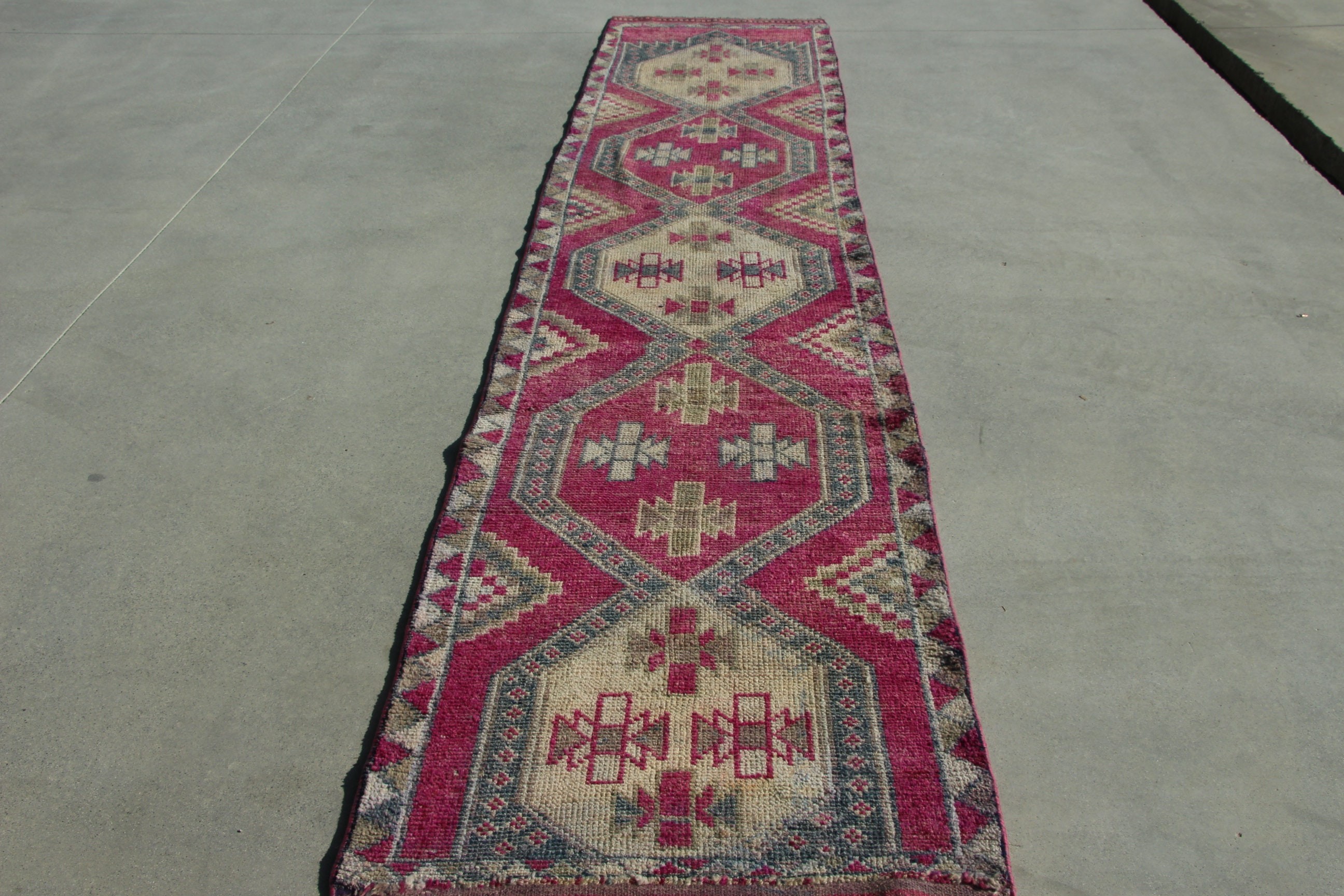 Vintage Halılar, Pembe El Dokuma Halılar, Organik Halılar, Türk Halıları, Beni Ourain Yolluk Halısı, 2,7x13,3 ft Yolluk Halıları, El Dokuma Halı, Havalı Halılar