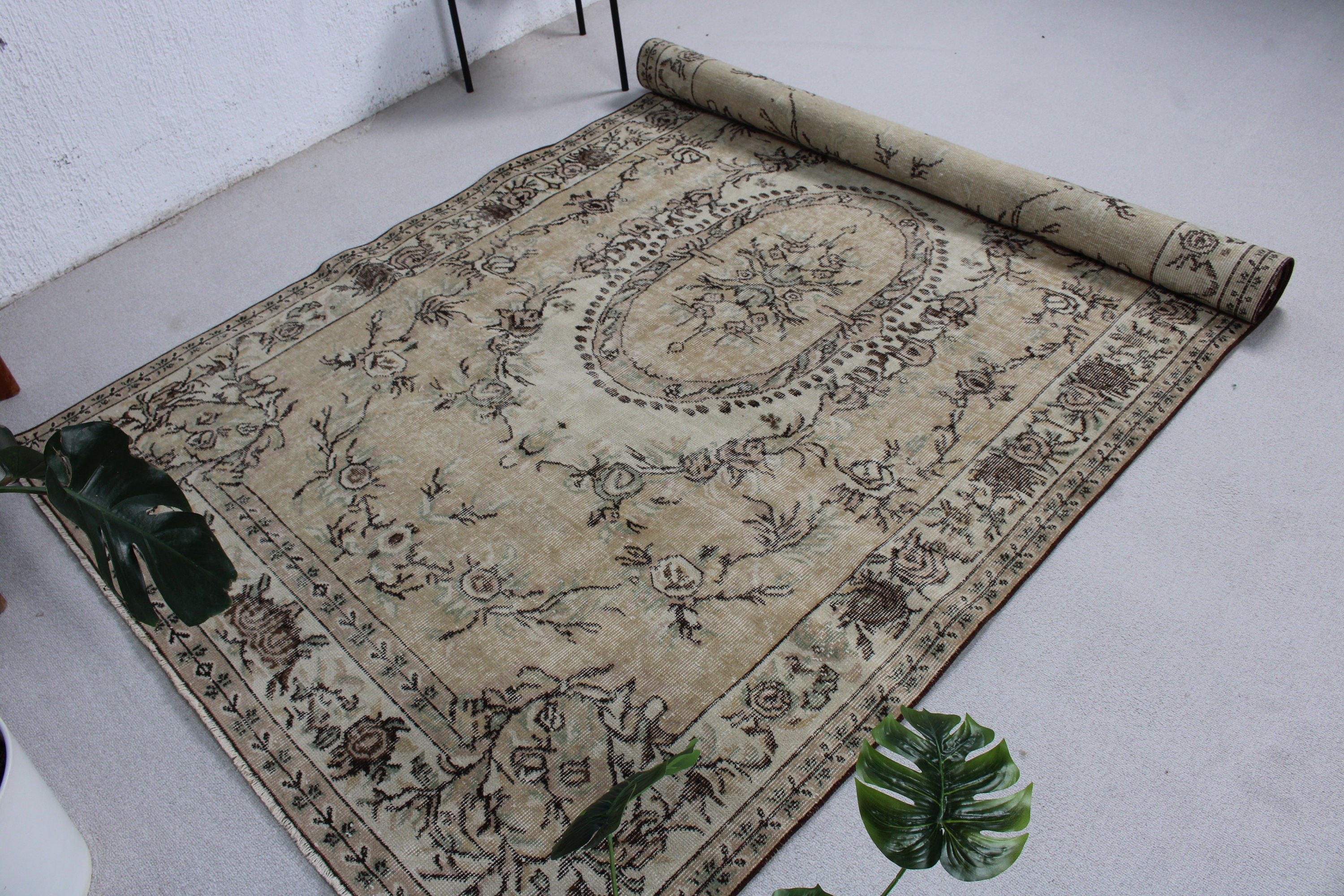 Büyük Vintage Halılar, Büyük Oushak Halıları, 5,3x8,5 ft Büyük Halı, Bej Nötr Halı, Fas Halıları, Vintage Halılar, Türk Halısı