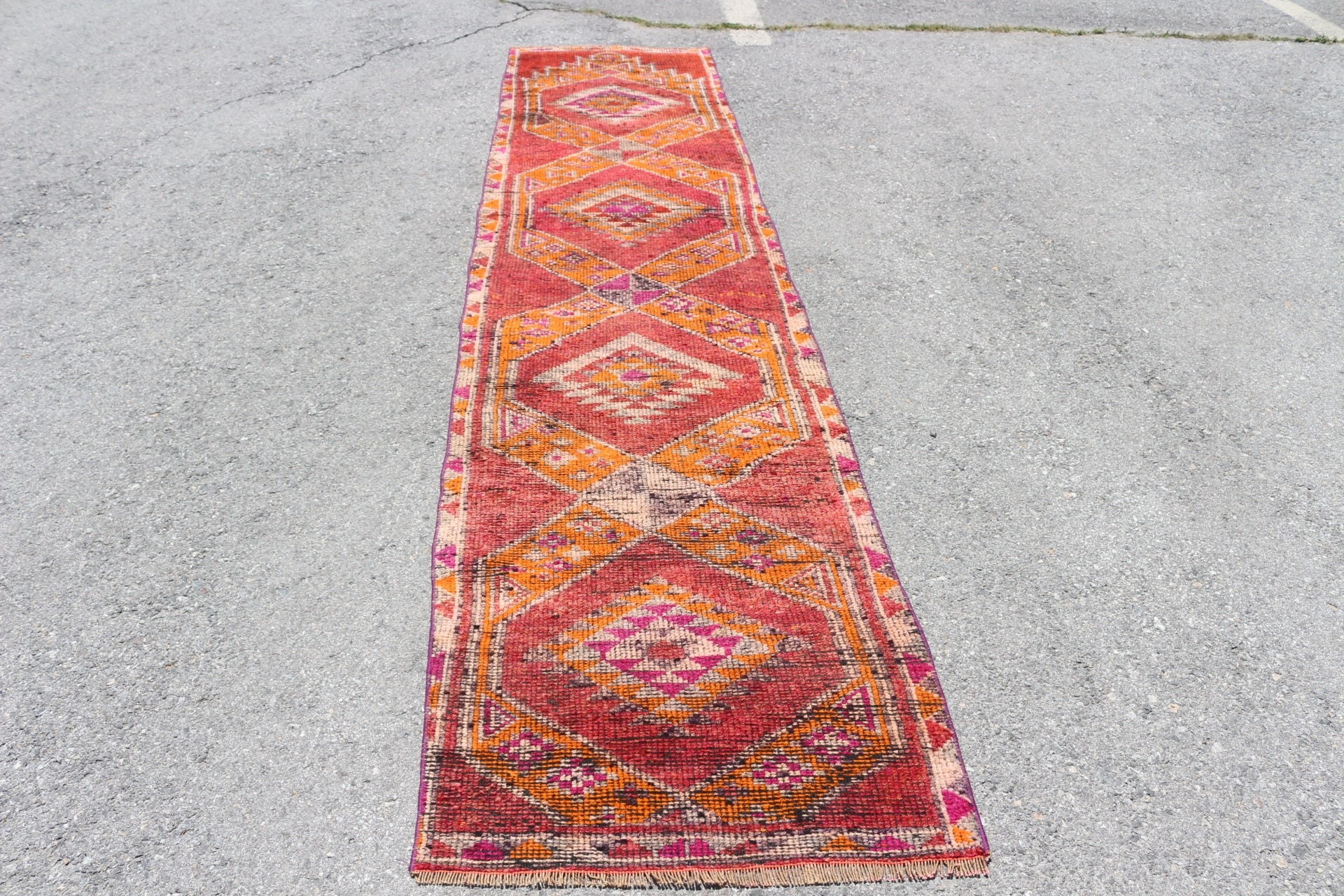 Türk Halıları, 3.1x10.8 ft Yolluk Halıları, Merdiven Halısı, Turuncu Anadolu Halısı, Yün Halısı, Koridor Halıları, Yatak Odası Halısı, Vintage Halı, Koridor Halısı