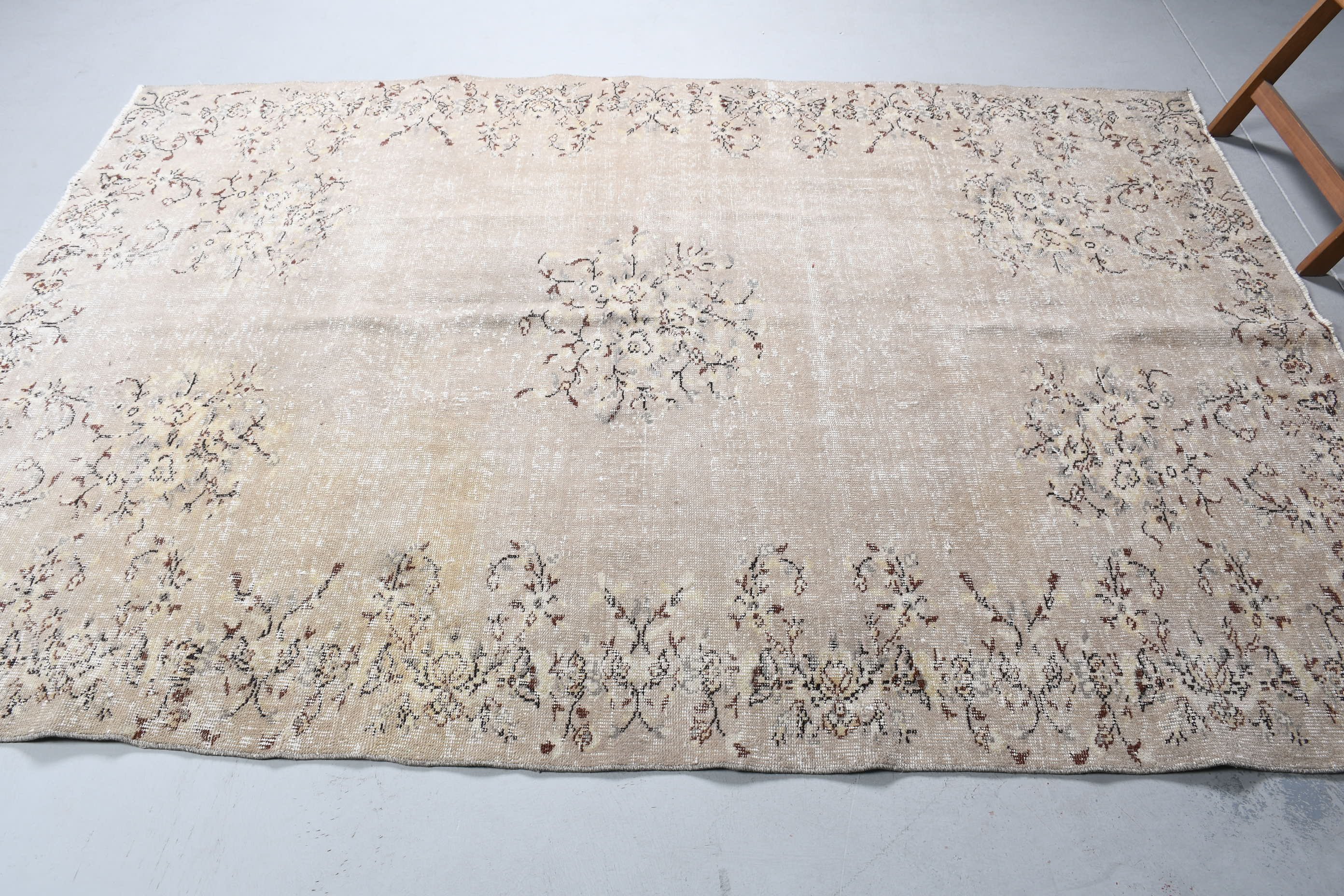 Antika Halı, Bej Havalı Halılar, Yemek Odası Halısı, Oushak Halısı, 5,6x8,2 ft Büyük Halılar, Vintage Halı, Türk Halısı, Retro Halılar, Oturma Odası Halıları