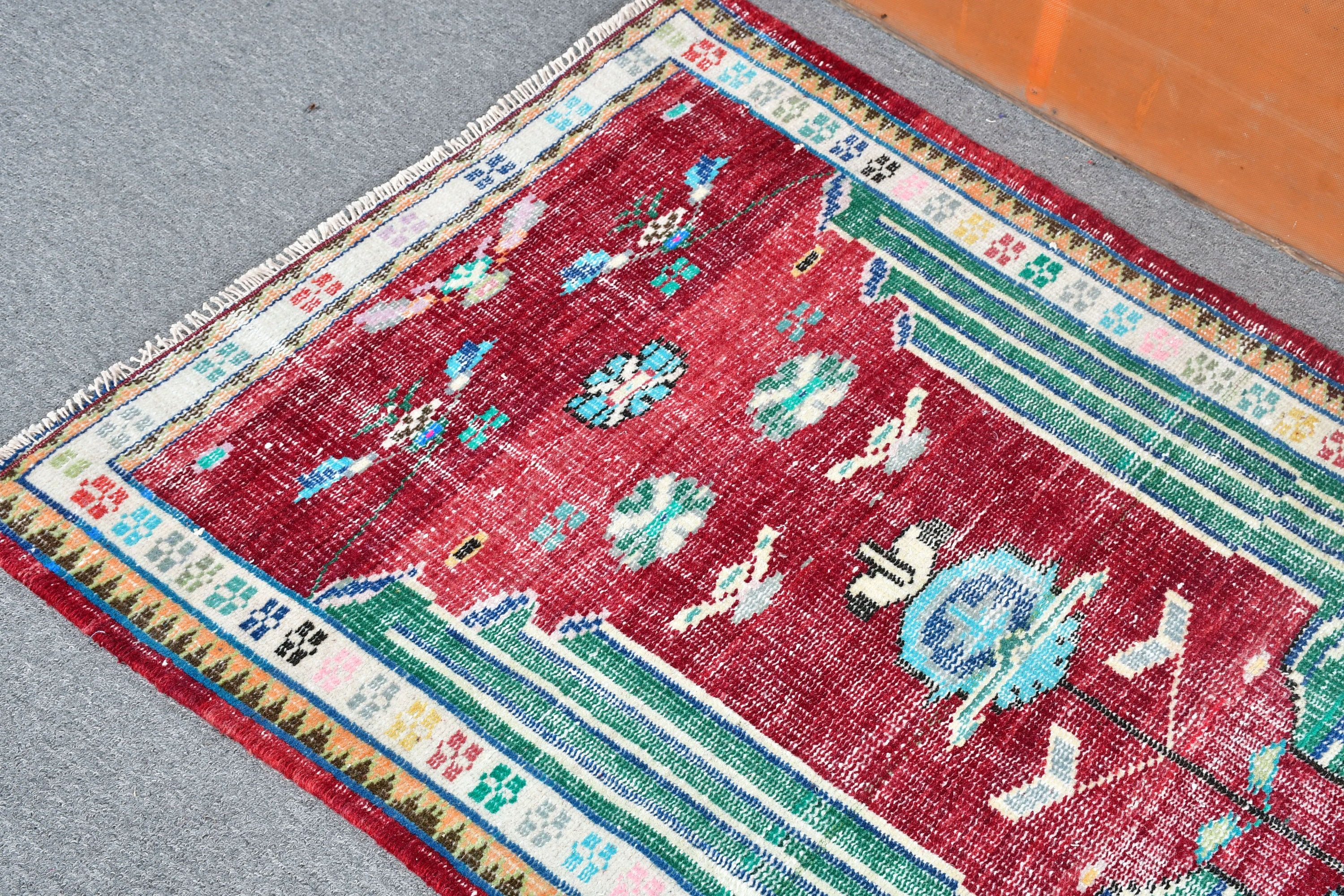 2,5x3,4 ft Küçük Halı, Giriş Kilimleri, Kırmızı Yer Halıları, Eski Halı, Vintage Halı, Yer Halıları, Oushak Halısı, Türk Halısı, Yatak Odası Halıları, Mutfak Halıları