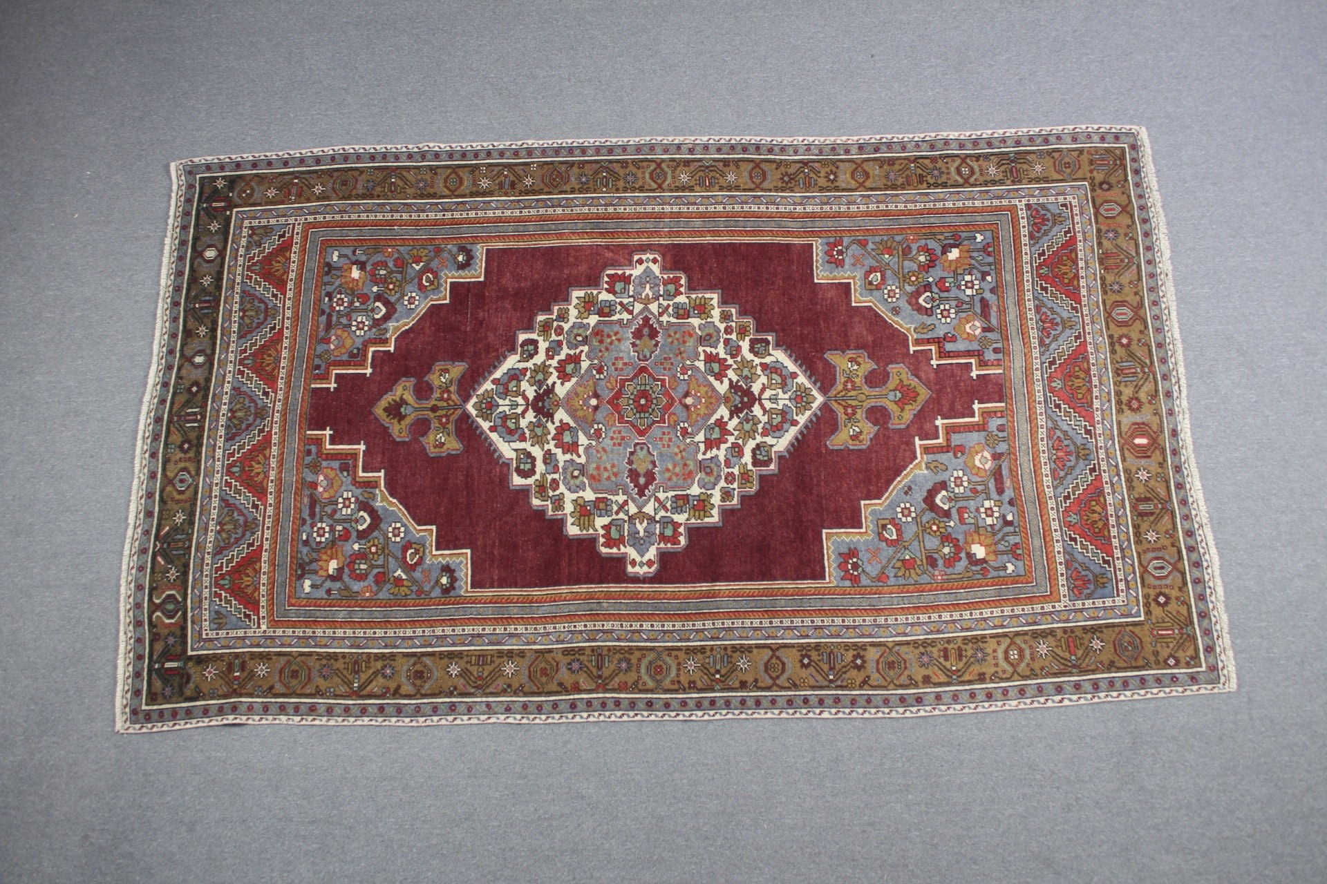 Mor Mutfak Halıları, 5.5x9.5 ft Büyük Halı, Vintage Halı, Oturma Odası Halısı, Yatak Odası Halıları, Türk Halısı, Yün Halısı, Anadolu Halısı, Salon Halısı