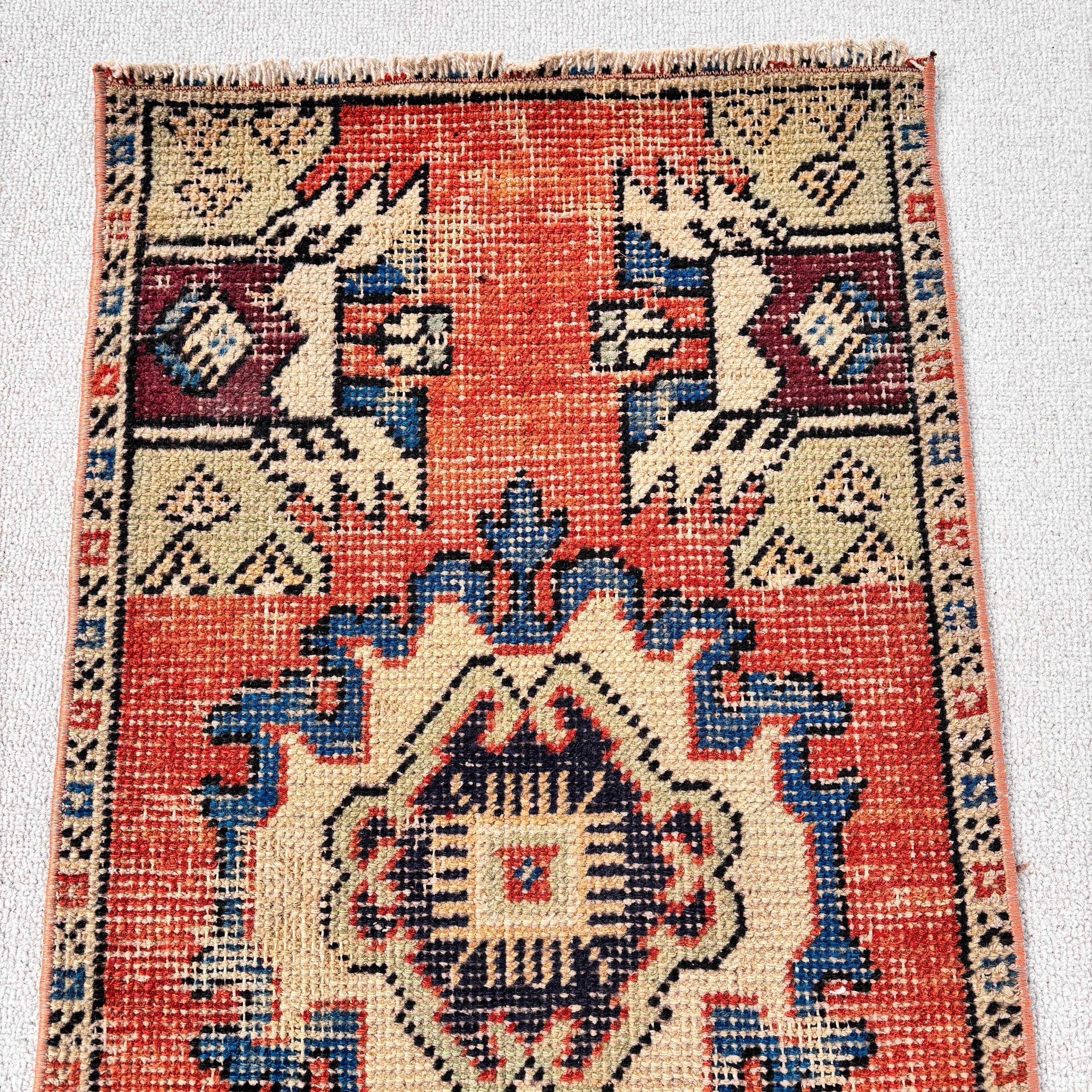 Turuncu Mutfak Halısı, Boho Halıları, Vintage Halı, Giriş Halıları, 1,5x2,7 ft Küçük Halılar, El Dokuma Halıları, Mutfak Halıları, Türk Halısı, Banyo Halıları