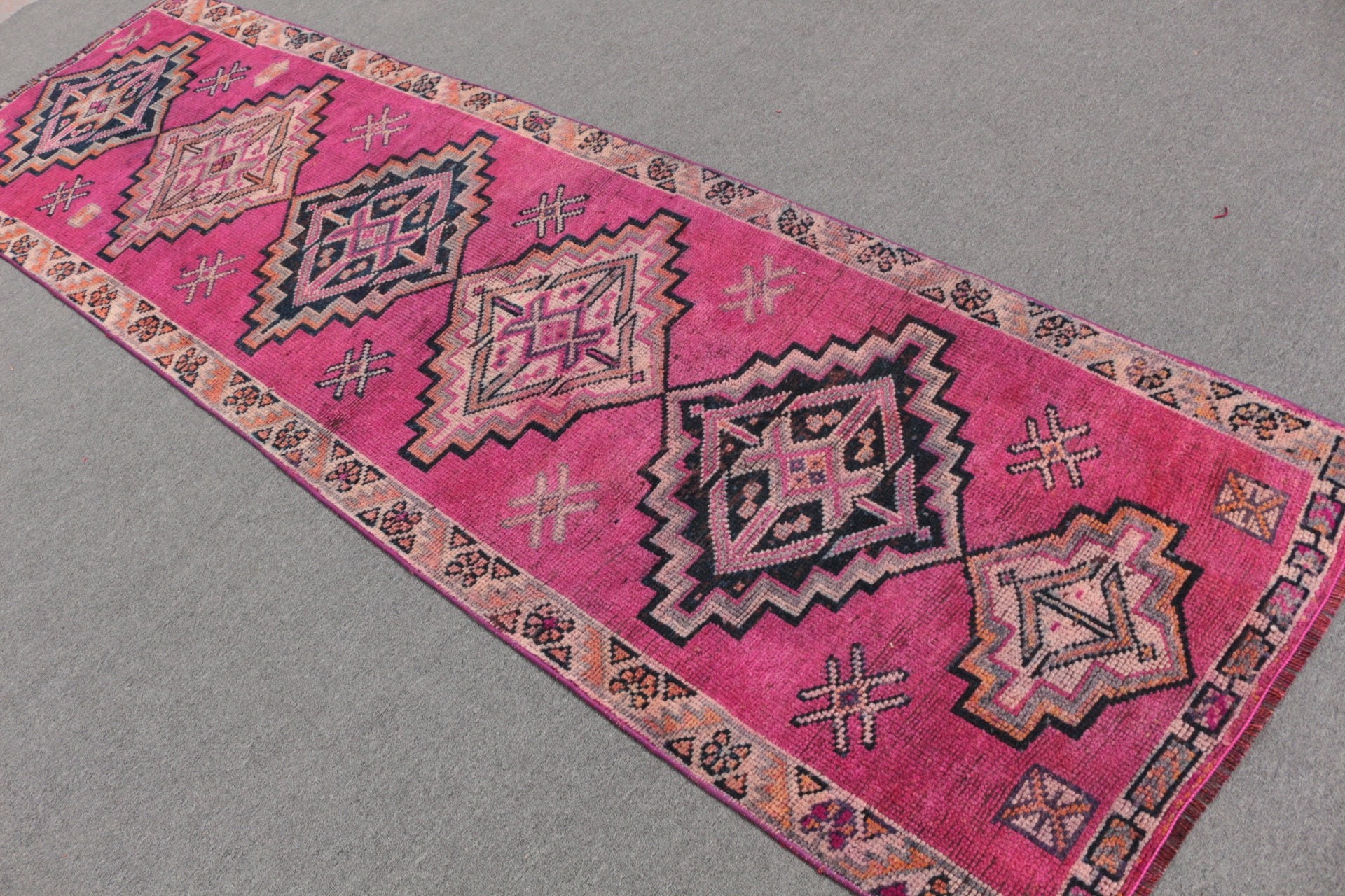 Pembe Havalı Halılar, Yatak Odası Halıları, Türk Halısı, Vintage Halı, Mutfak Halıları, Ofis Halıları, 2.8x9.4 ft Runner Halısı, Anadolu Halıları, Koridor Halıları