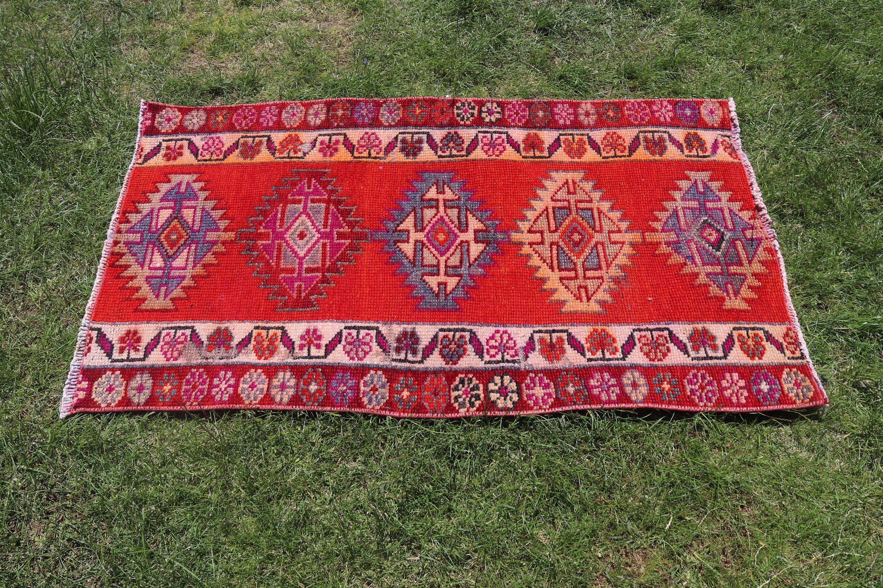 Çocuk Halıları, Yatak Odası Halısı, Türk Halıları, Ev Dekorasyonu Halıları, Kırmızı El Dokuma Halılar, Vintage Halılar, Boho Halı, 2.5x4.4 ft Küçük Halılar, Banyo Halıları