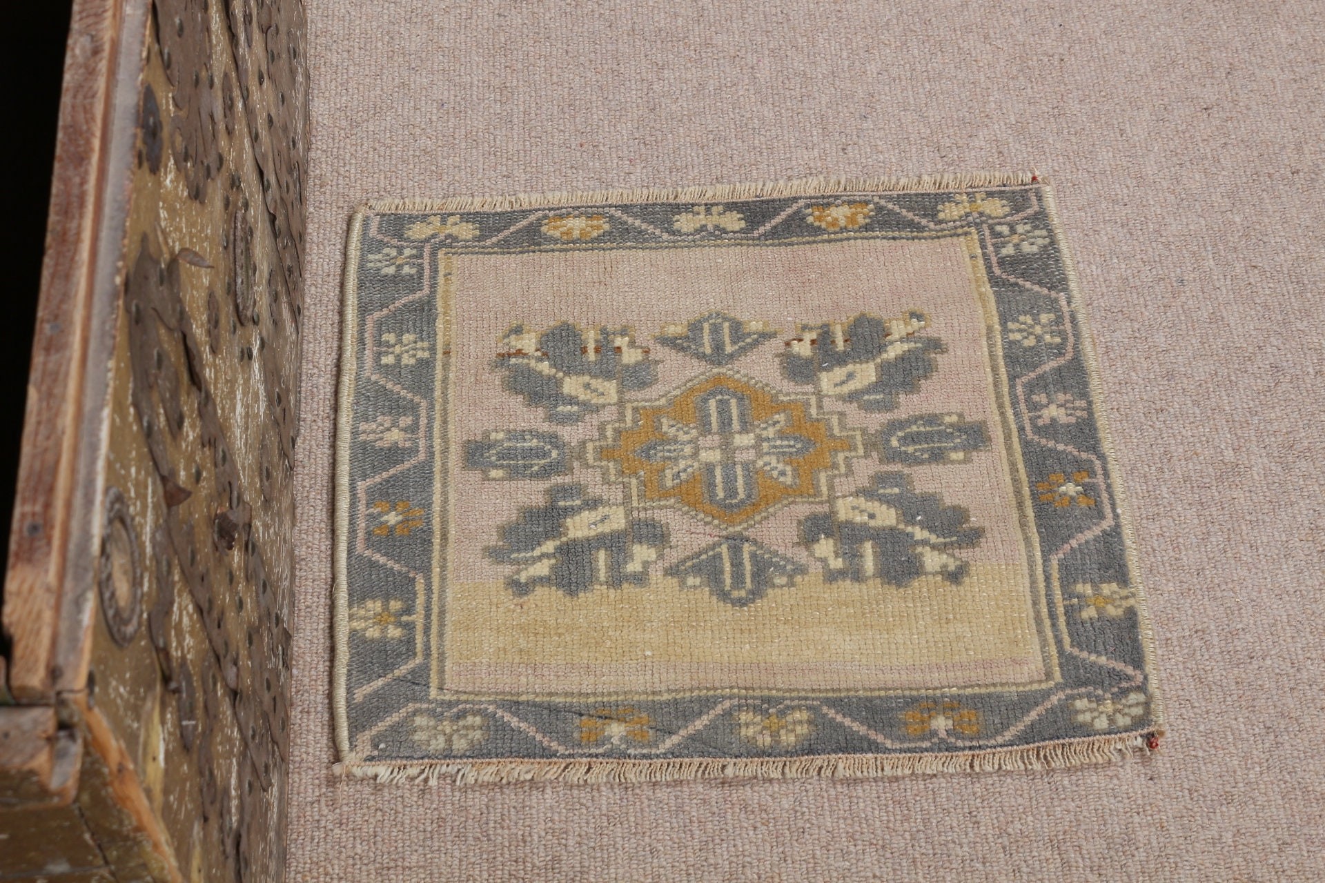 1.6x1.4 ft Small Rug, Floor Rug, Turkish Rug, Vintage Rug, Rugs for Entry, Car Mat Rugs, Door Mat Rug, Beige Cool Rug