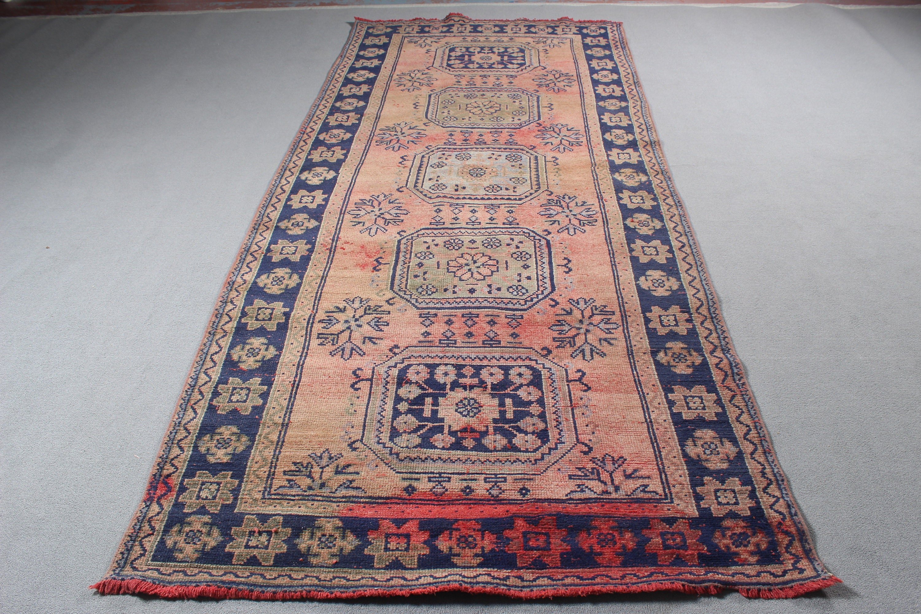 Havalı Halılar, Türk Halıları, Yemek Odası Halıları, Yeşil Anadolu Halısı, 4,6x11 ft Büyük Halı, Vintage Halılar, Geometrik Halılar, Oturma Odası Halıları