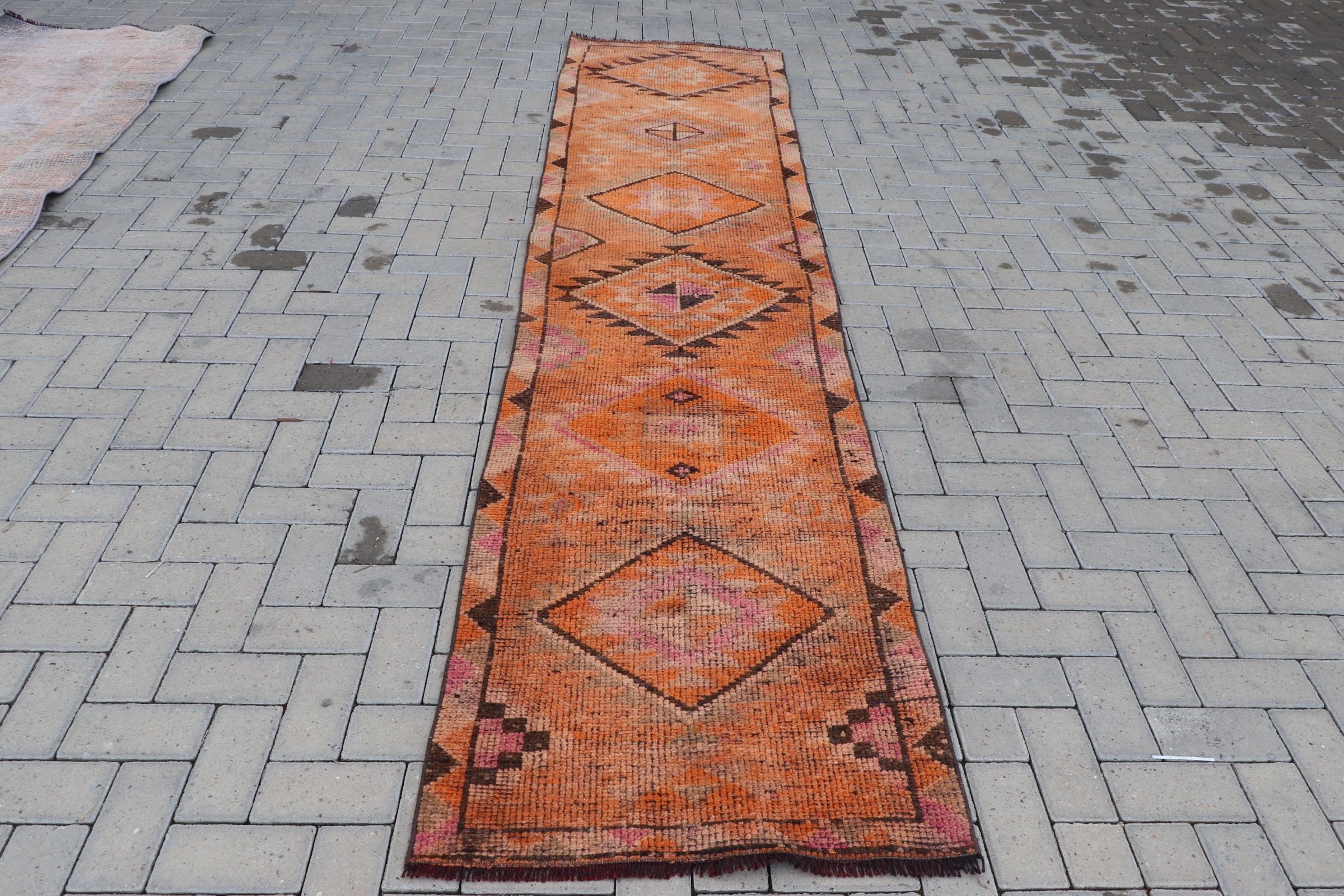 Turuncu Antika Halı, El Yapımı Halılar, Koridor Halıları, Vintage Halı, Yün Halı, Yer Halısı, Koridor Halıları, 2.7x11.3 ft Yolluk Halısı, Türk Halısı