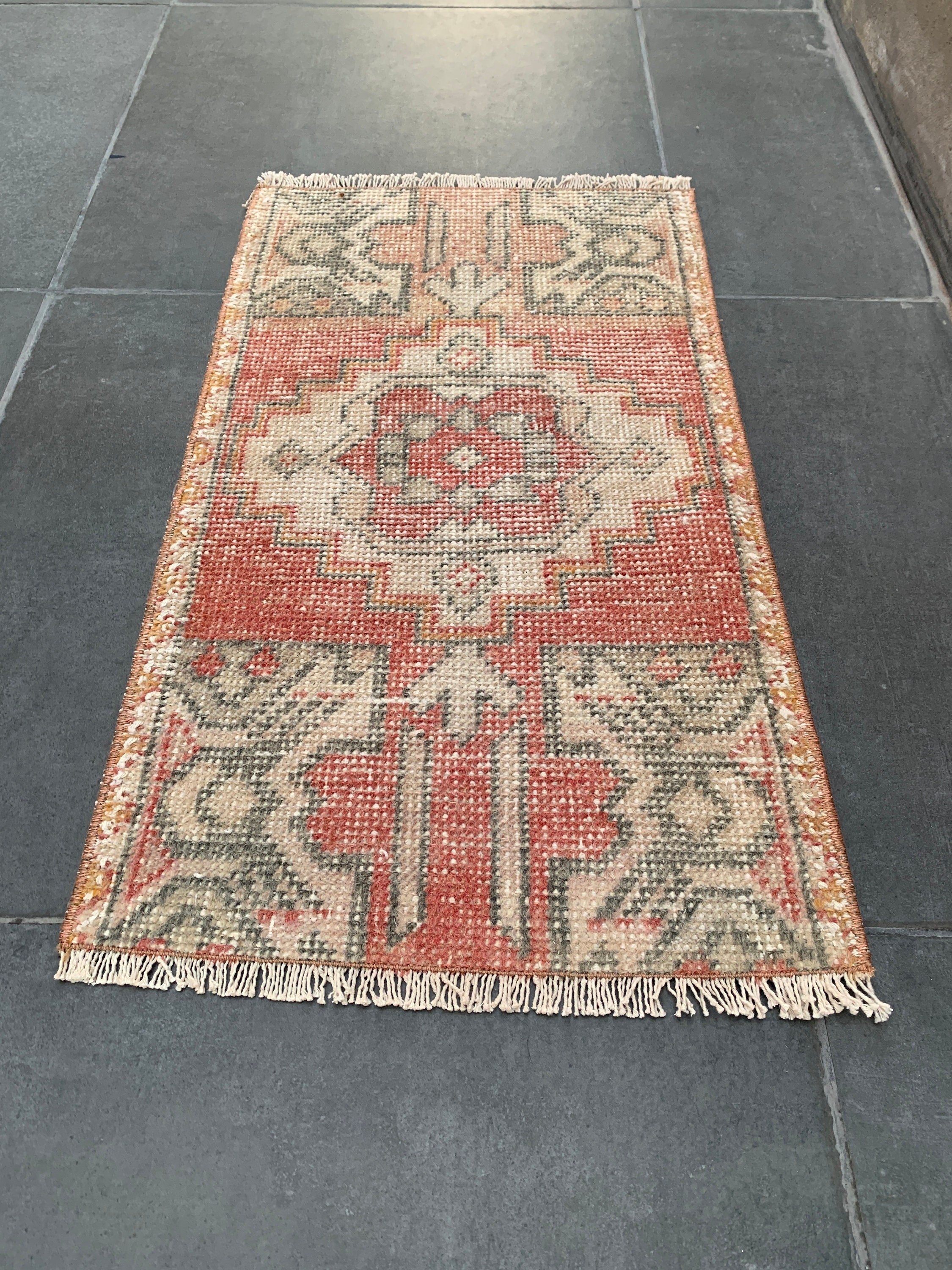 Oushak Rug, 1.5x2.8 ft Small Rug, Vintage Rug, Wall Hanging Rug, Office Rug, Door Mat Rug, Home Decor Rugs, Red Bedroom Rug, Turkish Rug