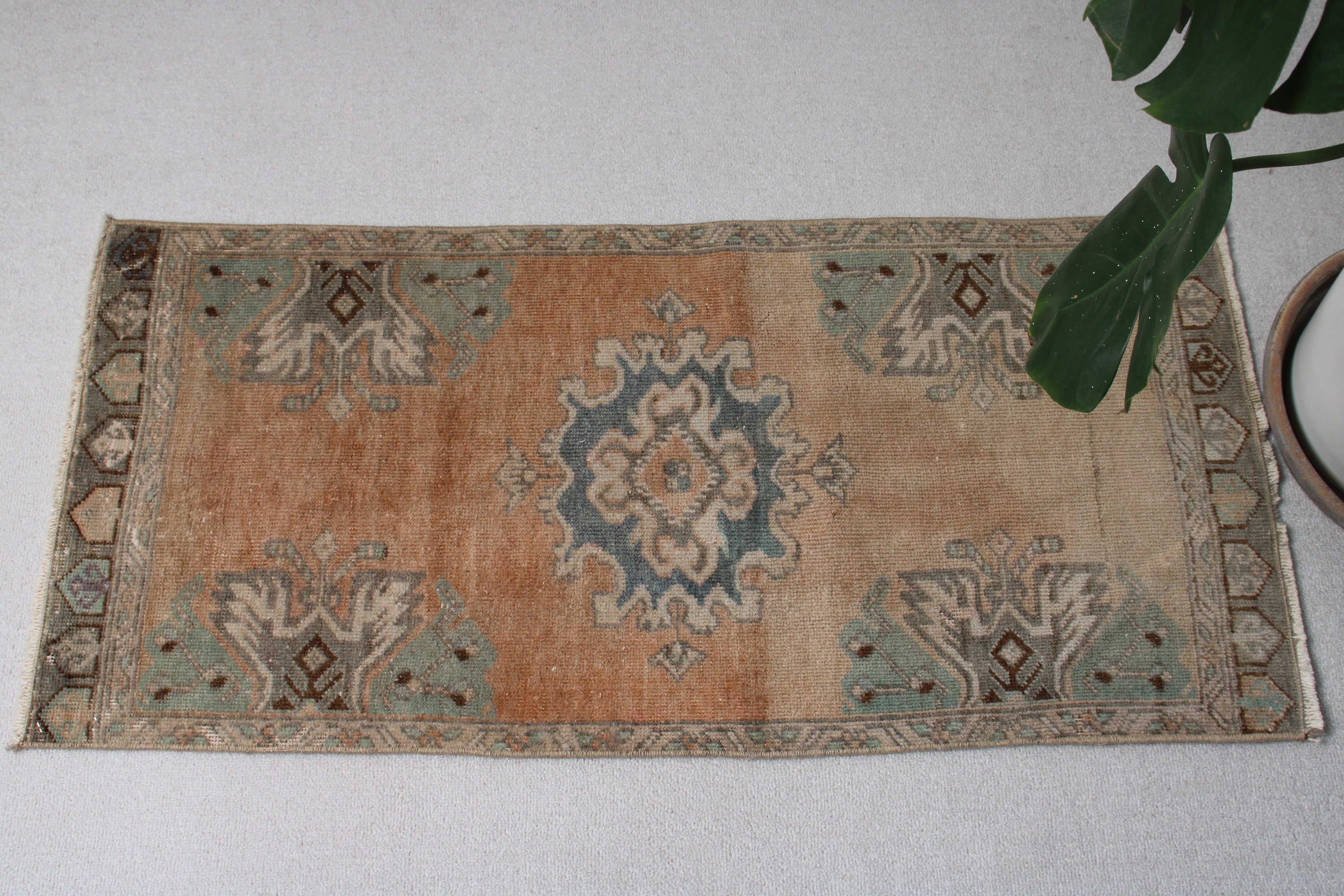 Lüks Halılar, Vintage Halı, Küçük Boho Halıları, Türk Halısı, Havalı Halı, 1,6x3,5 ft Küçük Halılar, Mutfak Halısı, Turuncu Antika Halı, Giriş Halısı