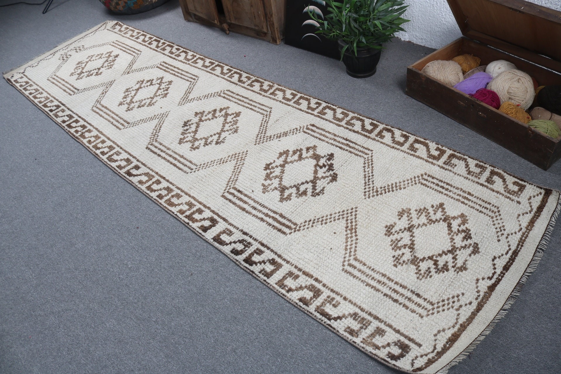 Geometric Rug, Vintage Rugs, Corridor Rug, Beige Antique Rug, Hallway Rugs, Turkish Rug, Kitchen Rug, 3x10.5 ft Runner Rug, Modern Rugs