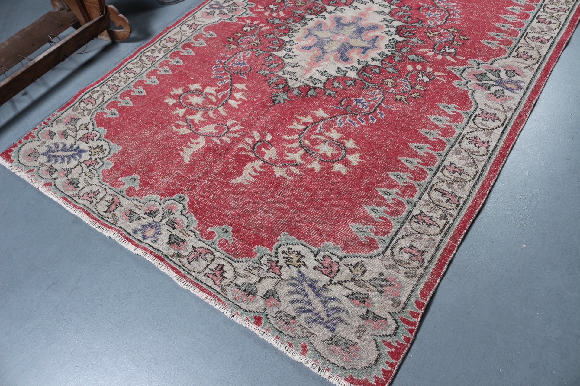 Turkish Rugs, Pastel Rug, Floor Rug, Antique Rug, Vintage Rug, 5.7x8.5 ft Large Rug, Red Home Decor Rug, Dining Room Rug, Living Room Rug