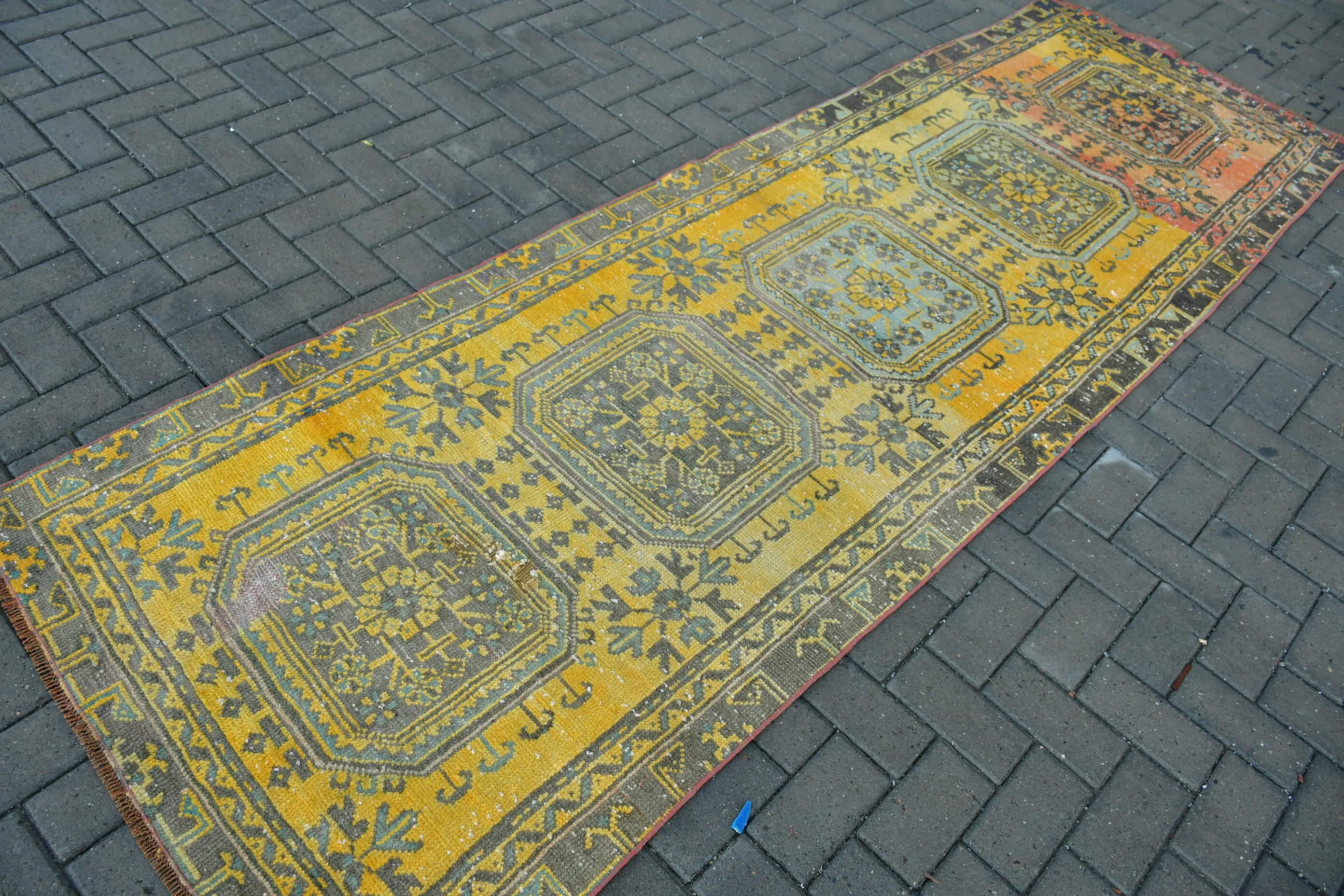 Sarı Soğuk Halı, 3.3x10.3 ft Runner Halıları, Yatak Odası Halısı, Türk Halıları, Göçebe Halısı, Koridor Halıları, Vintage Halı, Merdiven Halıları, Fas Halısı