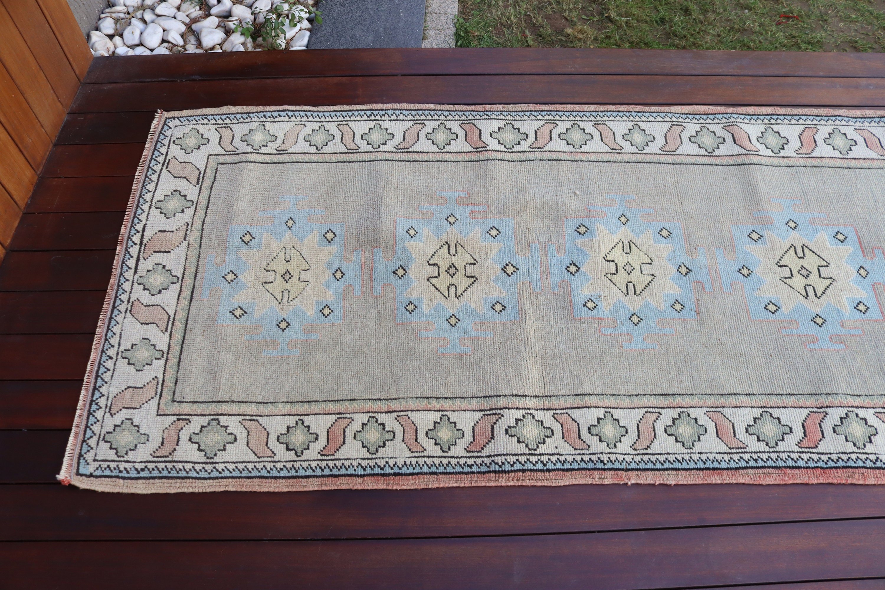 El Dokuma Halı, Merdiven Halısı, 2.8x10.7 ft Yolluk Halısı, Nötr Halı, Türk Halıları, Vintage Halılar, Modern Halı, Merdiven Halıları, Yeşil Mutfak Halısı