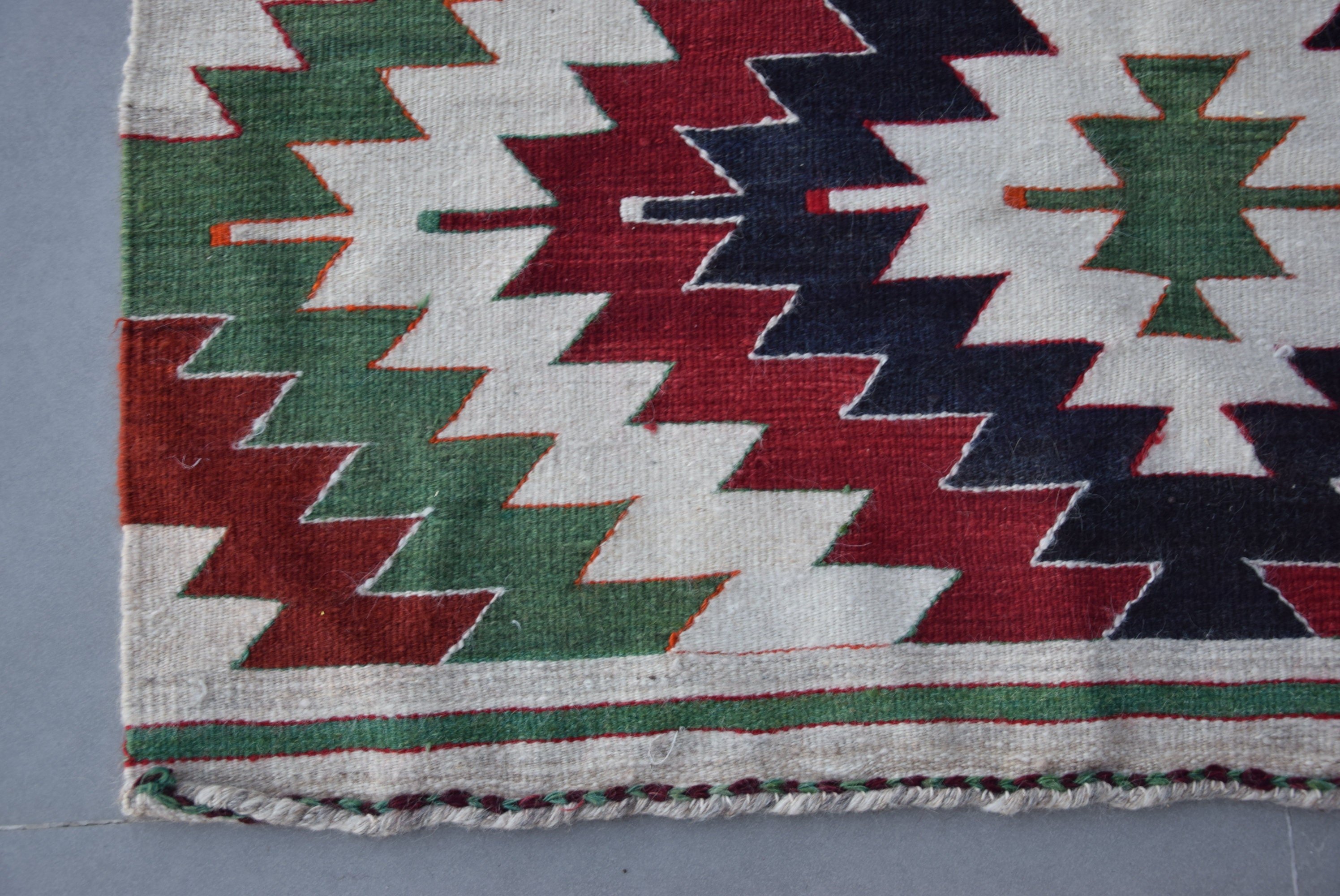 Vintage Halılar, 3.4x10.3 ft Yolluk Halıları, Kırmızı Yün Halılar, Koridor Halısı, Kilim, Boho Halısı, Türk Halıları, Koridor Halıları, Anadolu Halısı, Havalı Halı