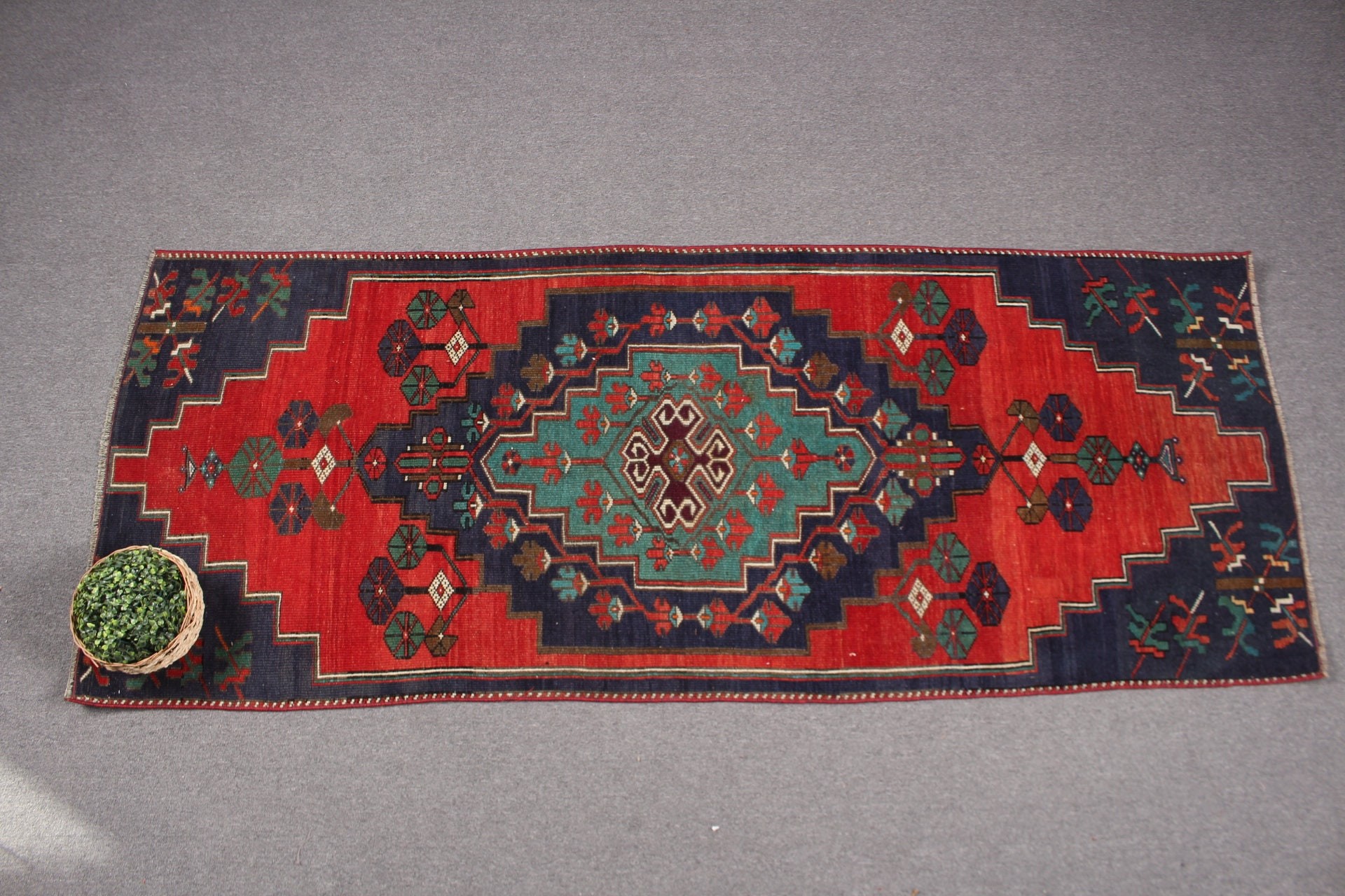 Kırmızı Soğuk Halı, Yatak Odası Halısı, Vintage Halı, Türk Halısı, Fas Halısı, Eski Halı, Çocuk Odası Halıları, Soğuk Halı, Mutfak Halısı, 3,1x7,7 ft Accent Halıları