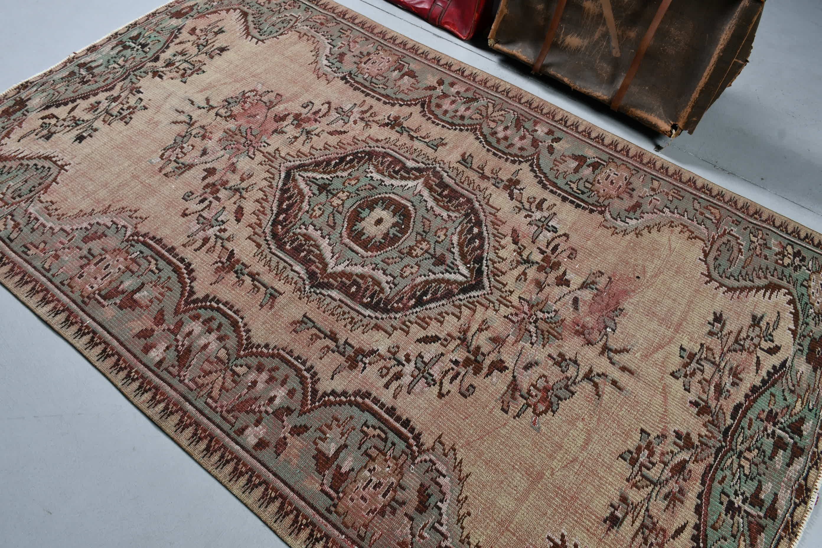 Kahverengi Anadolu Halıları, Oturma Odası Halısı, Soğuk Halı, Boho Halıları, 4,8x7,8 ft Alan Halısı, Vintage Halı, Türk Halıları, Anadolu Halıları, İç Mekan Halıları