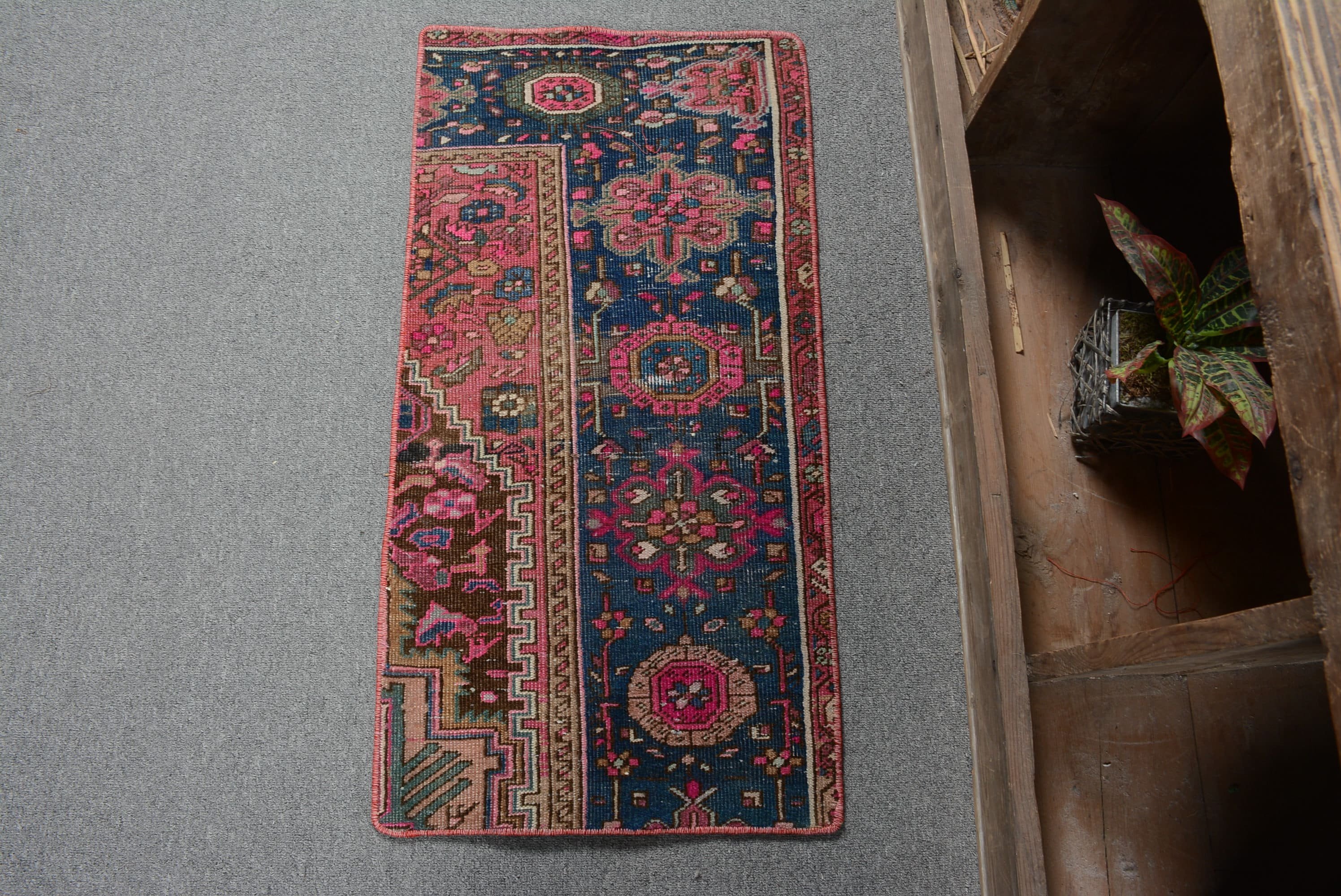 Fas Halısı, 1.4x2.9 ft Küçük Halı, Duvara Asılı Halı, Kırmızı Yer Halısı, Araba Paspas Halısı, Türk Halıları, Oryantal Halı, Vintage Halılar, Eski Halı