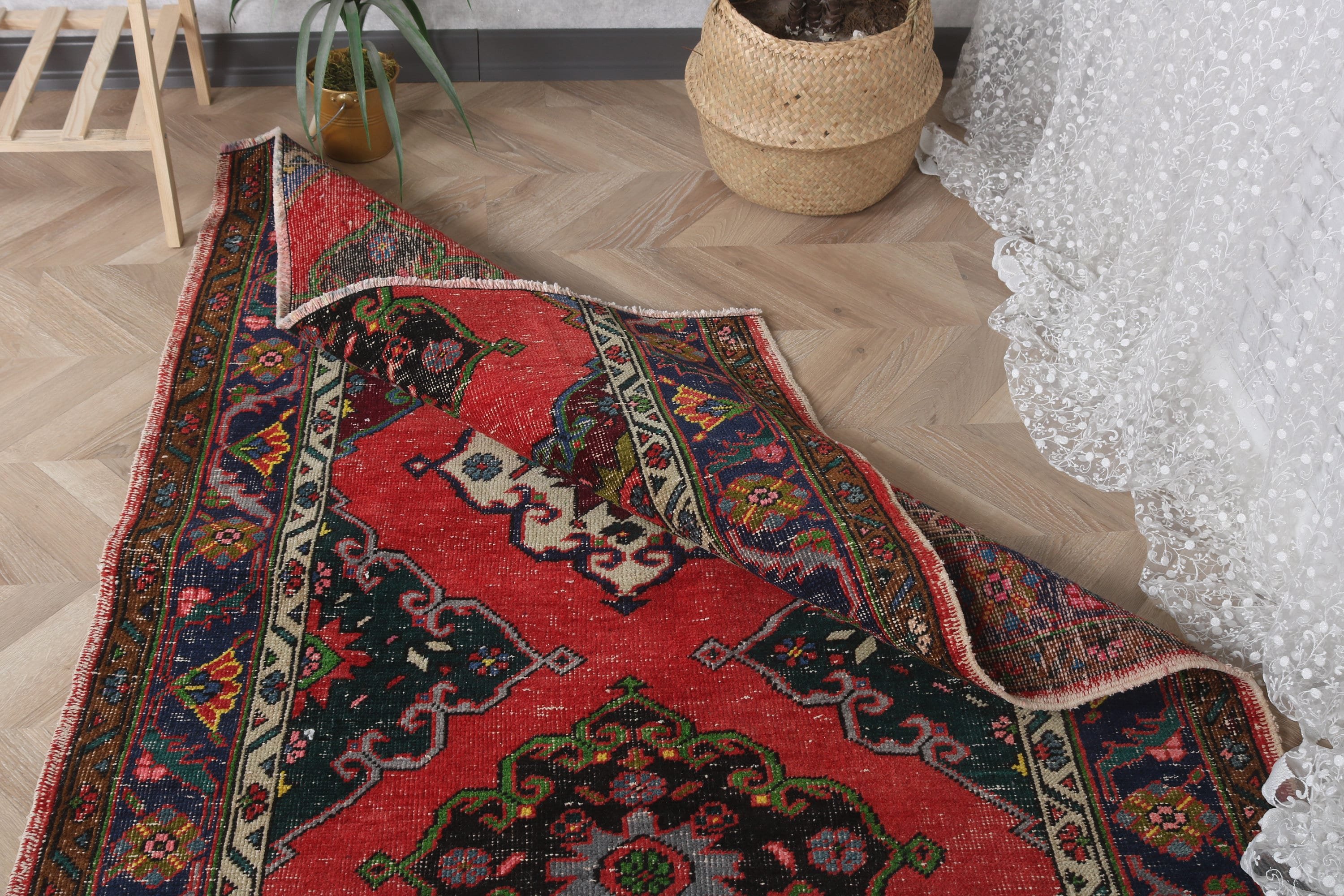 Moroccan Rug, Geometric Rugs, Decorative Rugs, Bedroom Rug, Aesthetic Rugs, Vintage Rug, Turkish Rug, Red Cool Rug, 3.8x4.1 ft Accent Rug