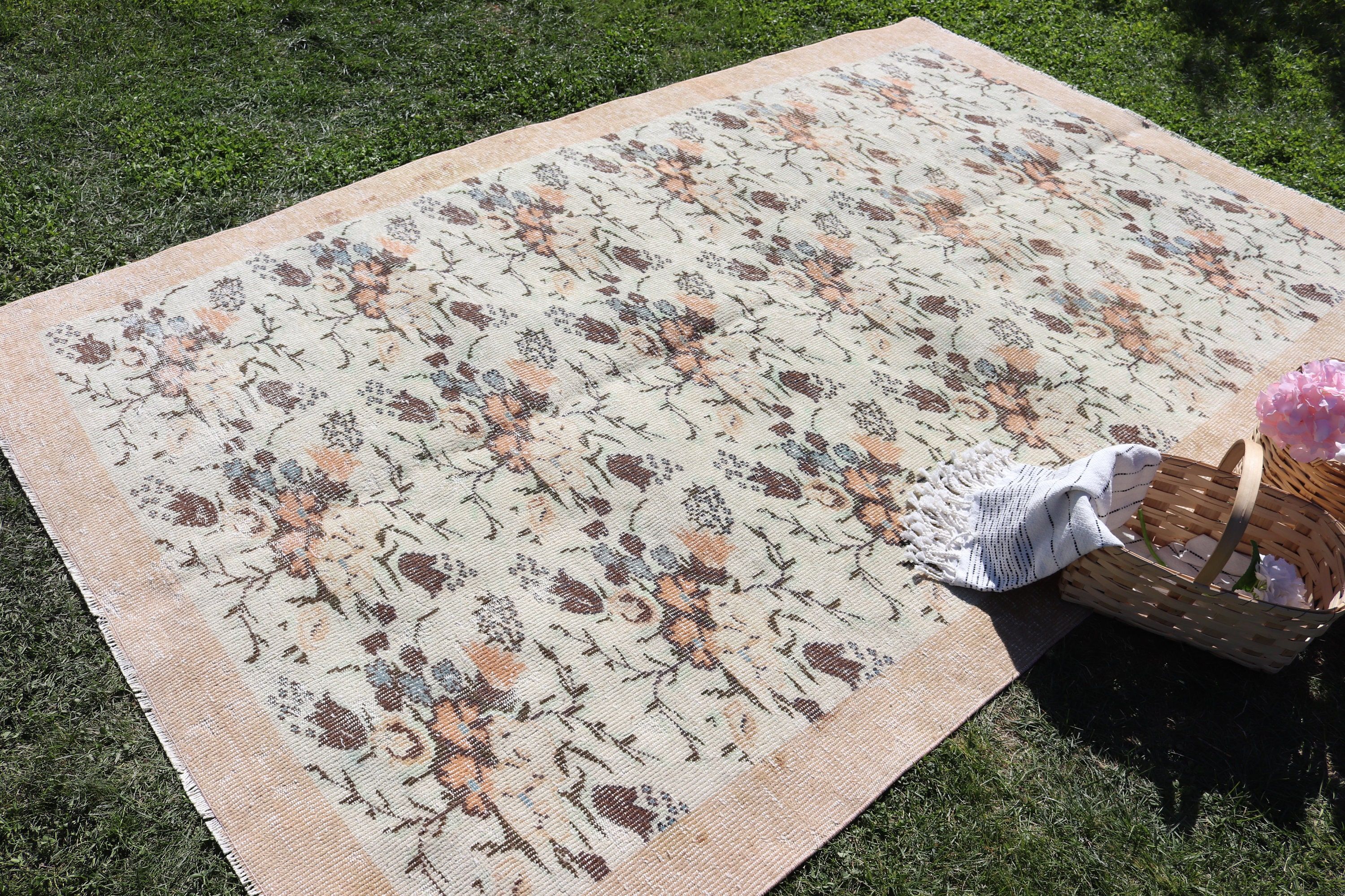 Salon Rug, Floor Rugs, Bedroom Rugs, Beige  5.7x9.2 ft Large Rug, Turkish Rugs, Vintage Rug, Kitchen Rug, Boho Large Rug Rugs