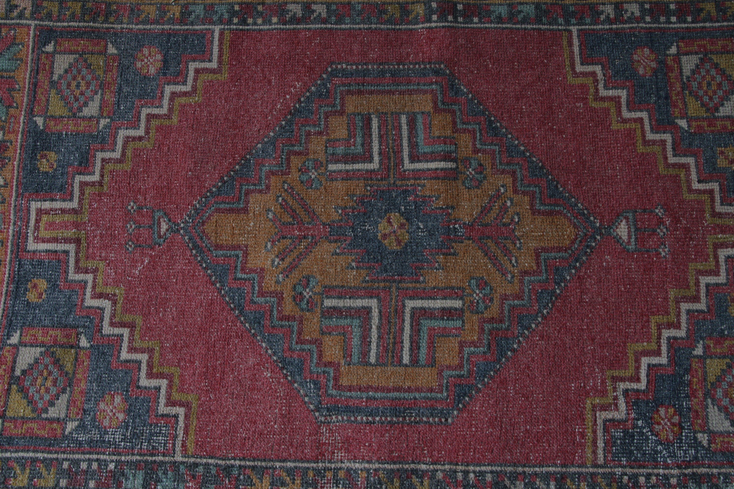 Giriş Halıları, Türk Halısı, Vintage Halı, 3,6x6 ft Vurgulu Halılar, Etnik Halı, Havalı Halı, Vintage Vurgulu Halılar, Kırmızı Mutfak Halıları