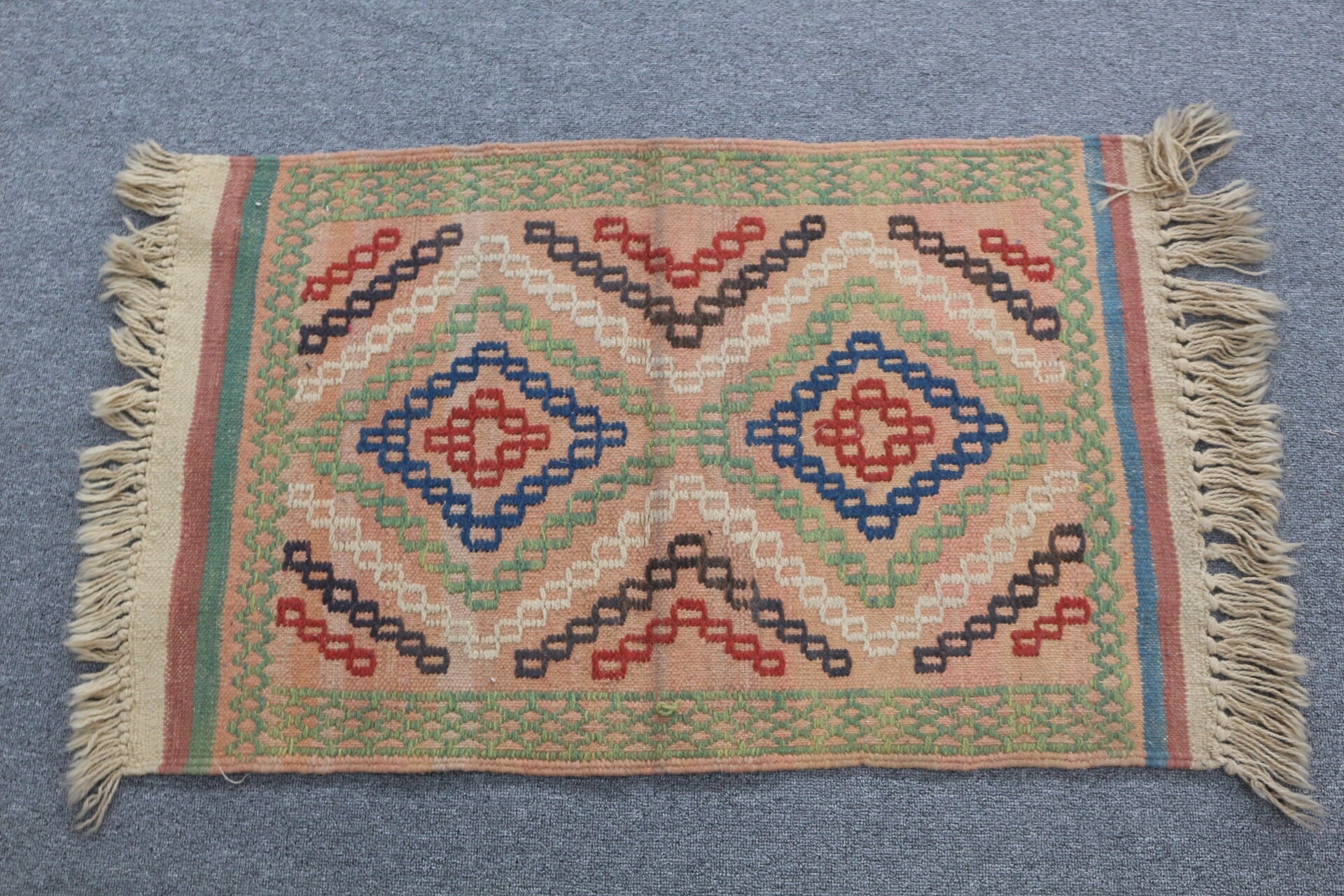 Çocuk Halıları, Kilim, Turuncu Havalı Halılar, Oryantal Halı, Anadolu Halısı, 1.9x3 ft Küçük Halılar, Türk Halıları, Vintage Halı, Yurt Halısı, Yatak Odası Halıları