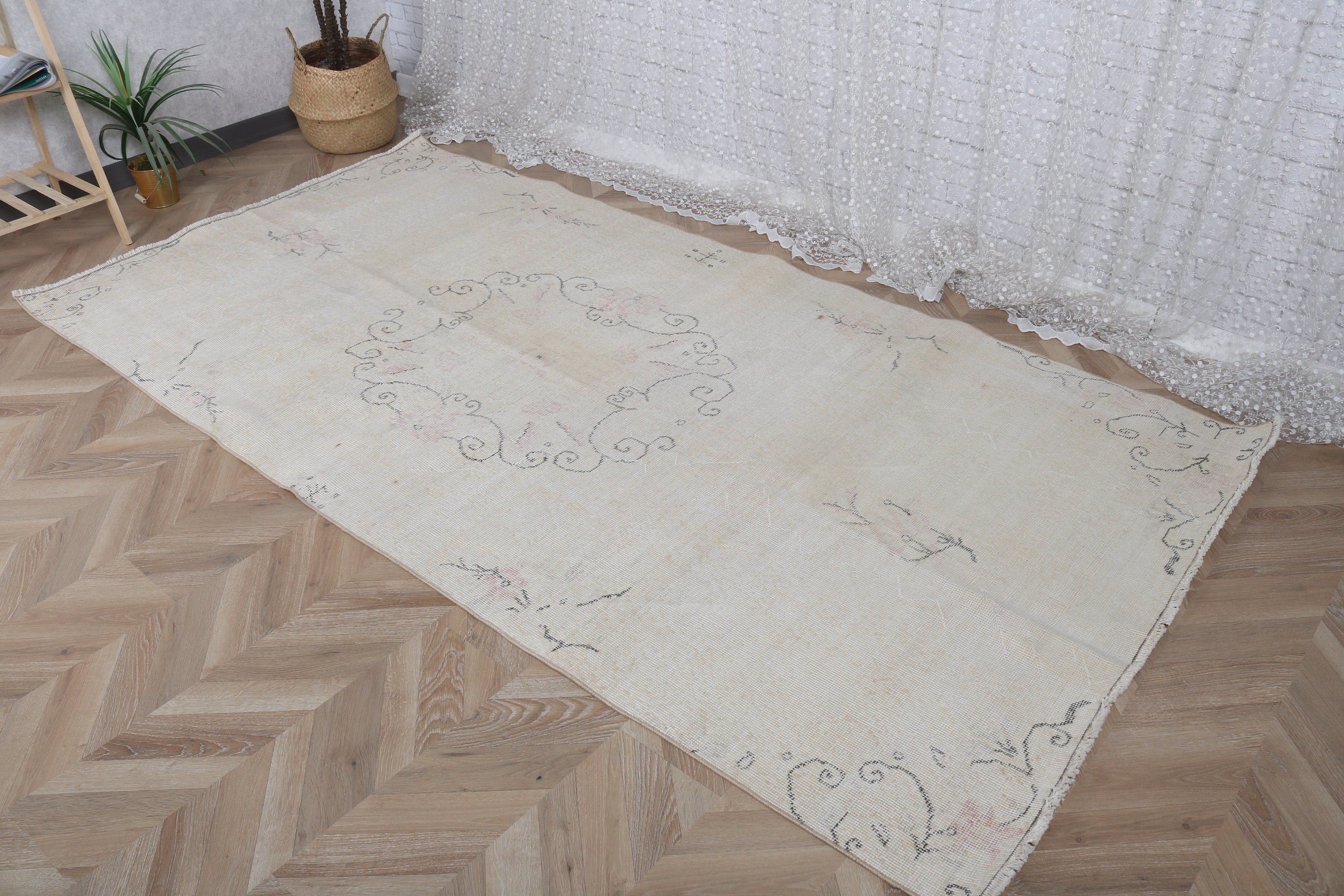 Vintage Halılar, Oturma Odası Halıları, Soğuk Halı, Vintage Alan Halısı, Türk Halıları, Açıklama Halısı, Bej 4,4x8,6 ft Alan Halısı