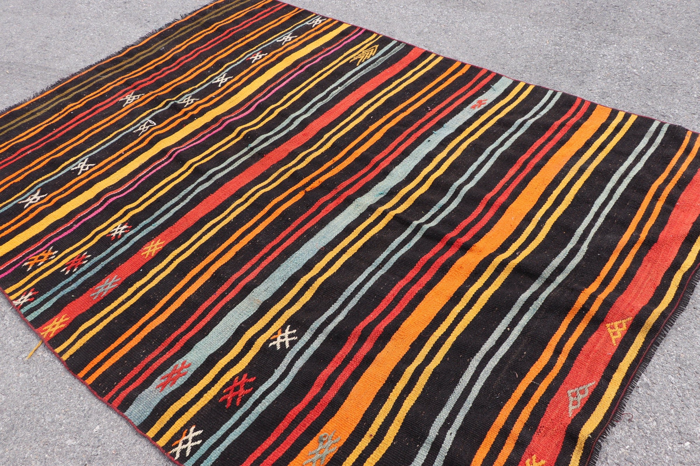 Art Rug, Cool Rug, Turkish Rug, Kilim, Living Room Rug, 5.8x8.1 ft Large Rug, Black Anatolian Rugs, Bedroom Rug, Vintage Rug