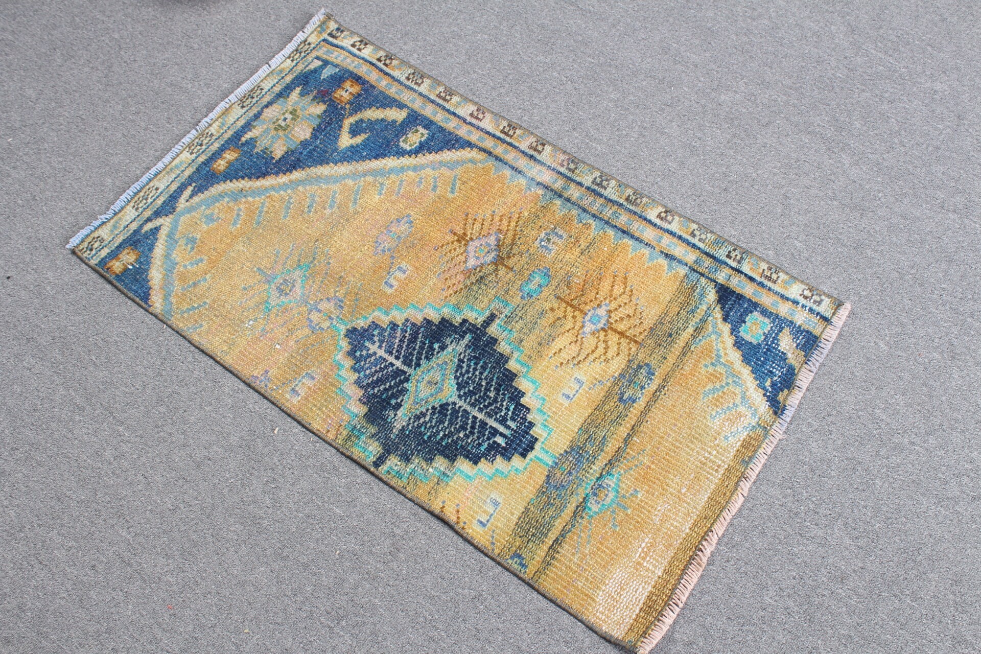 Araba Paspas Halısı, 1.8x3.1 ft Küçük Halı, Mutfak Halıları, Türk Halısı, Banyo Halısı, Sarı Fas Halısı, Fas Halısı, Vintage Halı, Mutfak Halıları