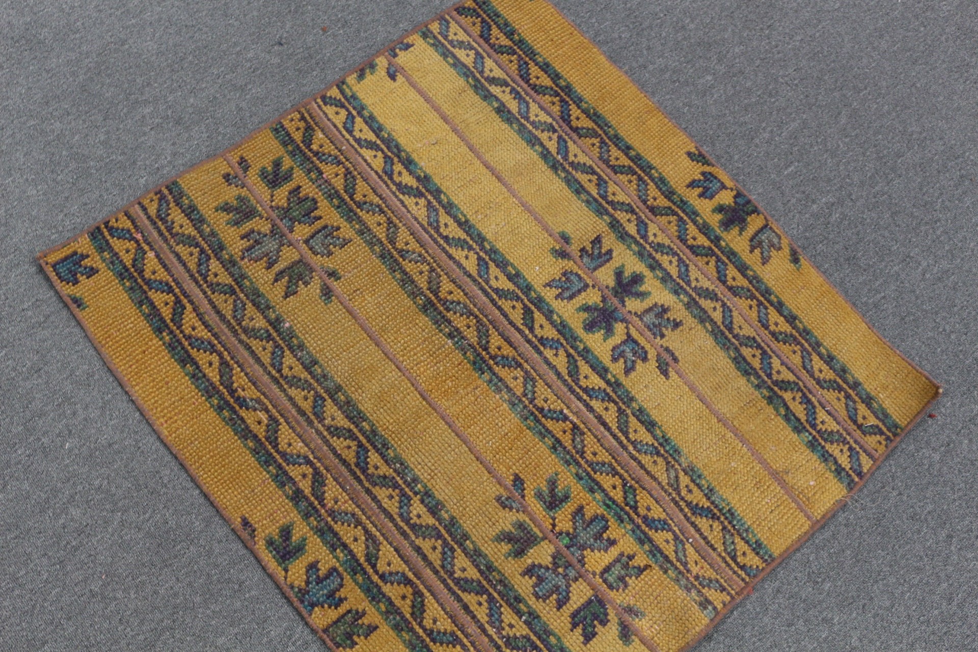 Turkish Rug, Car Mat Rug, 2.9x3.1 ft Small Rugs, Yellow Cool Rug, Designer Rug, Wall Hanging Rug, Home Decor Rug, Vintage Rug